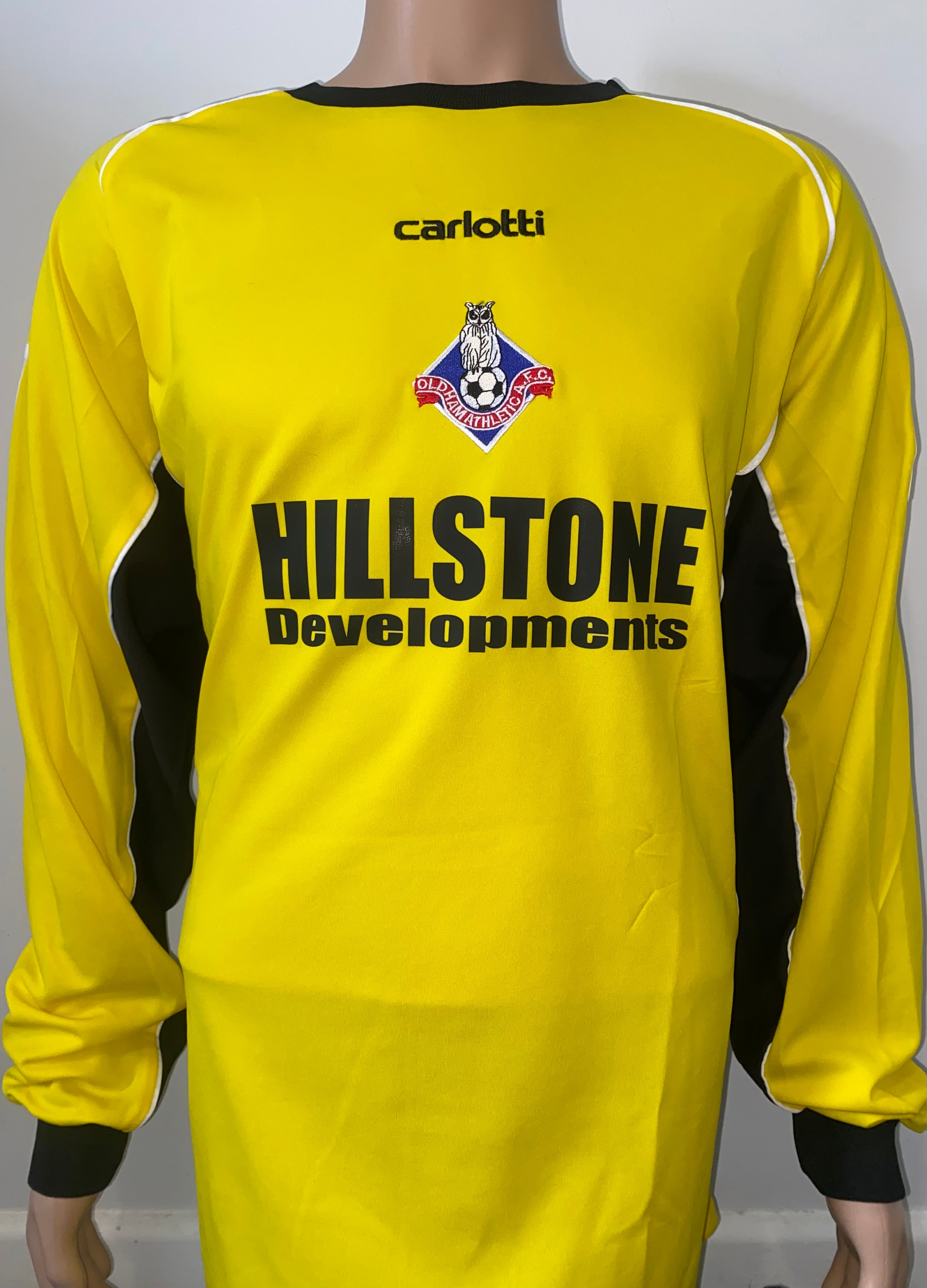 2006/07 OLDHAM ATHLETIC MATCH WORN GOALKEEPERS SHIRT (HOWARTH #13)