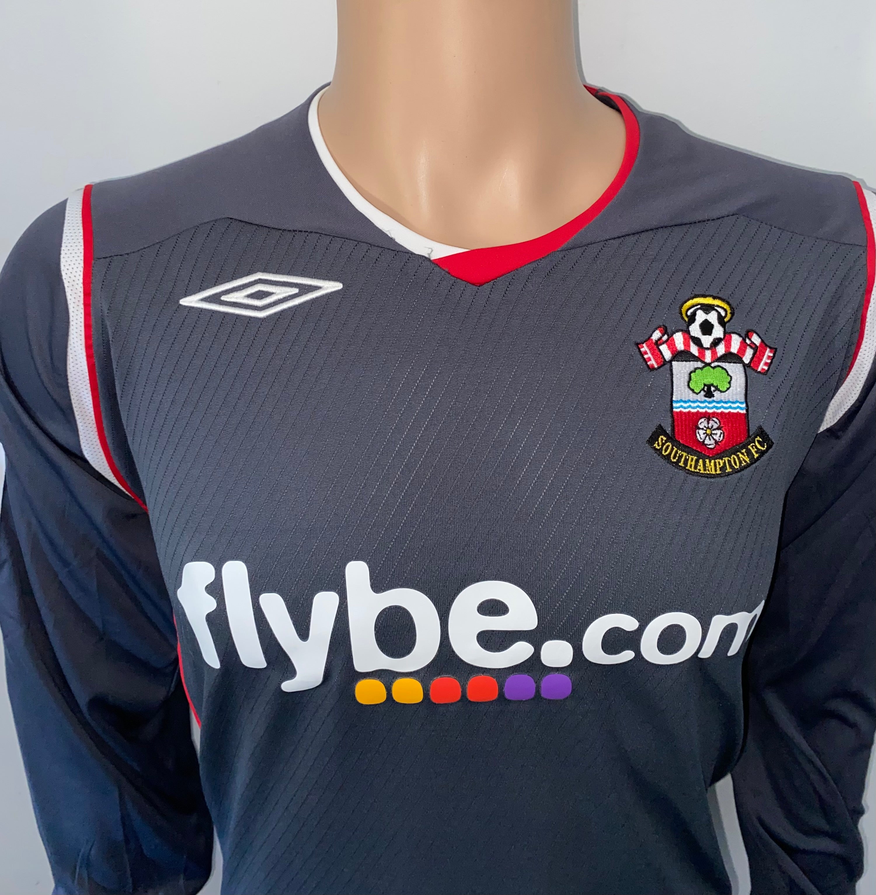 2009 MATCH WORN SOUTHAMPTON AWAY SHIRT (SURMAN #11)