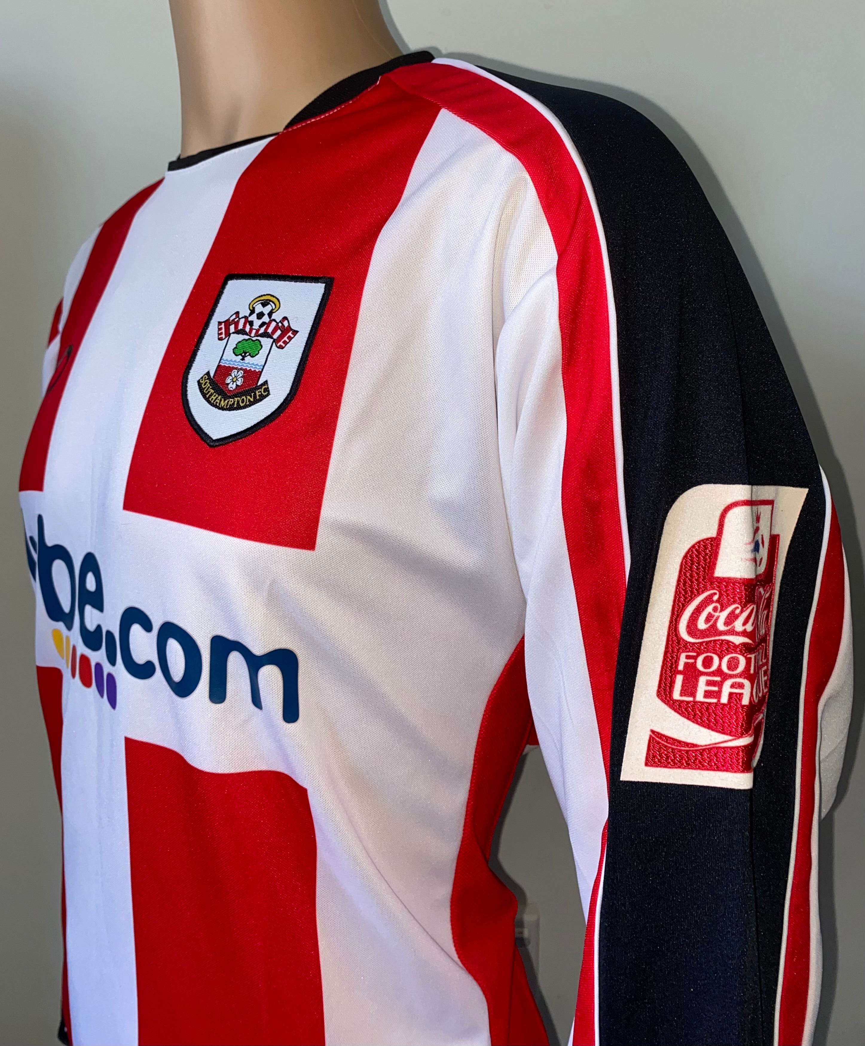 2006/07 SOUTHAMPTON MATCH WORN HOME SHIRT (IFIL #34)