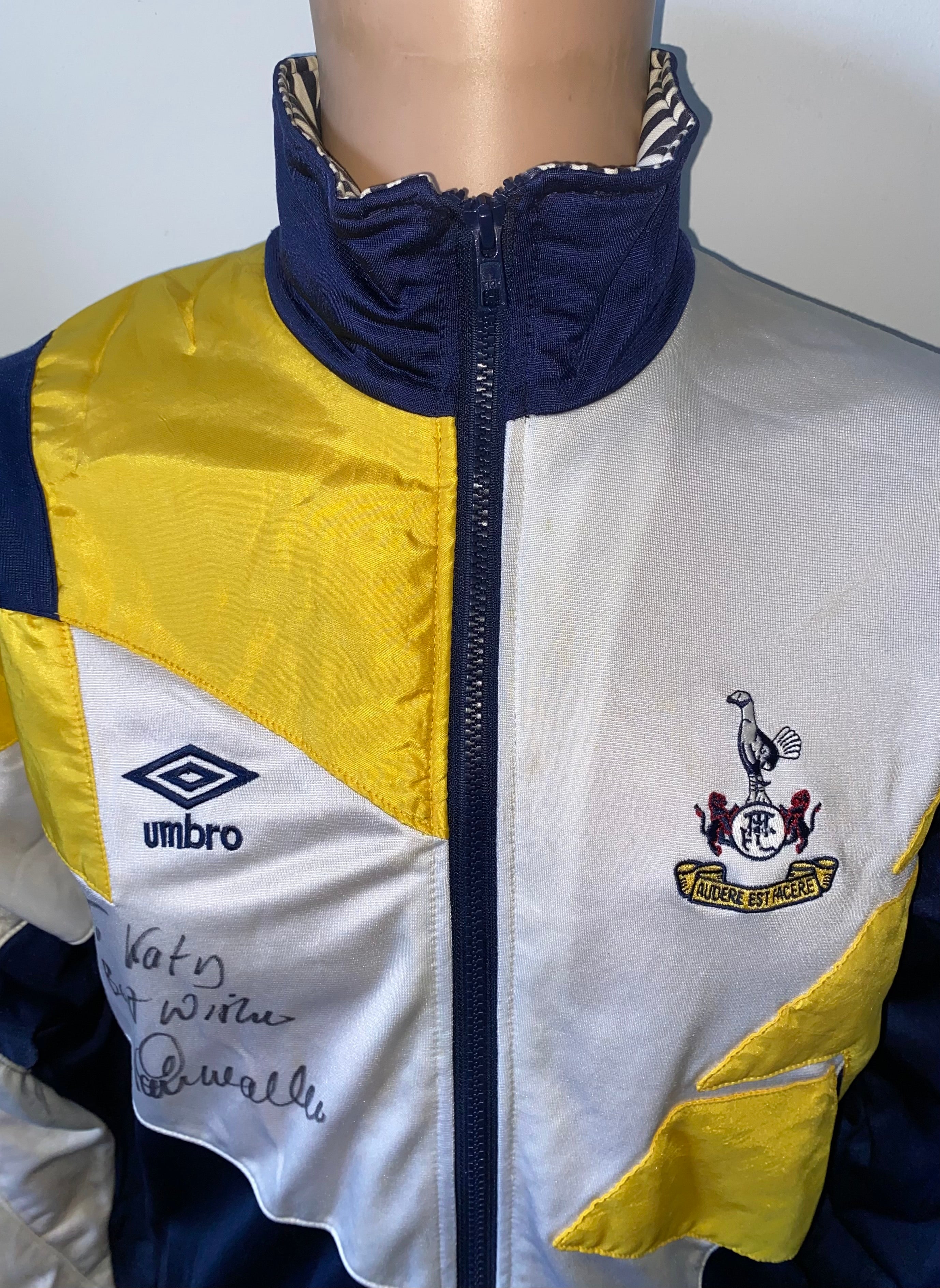 1991 TOTTENHAM HOTSPUR PLAYER WORN PRESENTATION TRACKSUIT JACKET (IAN WALKER)