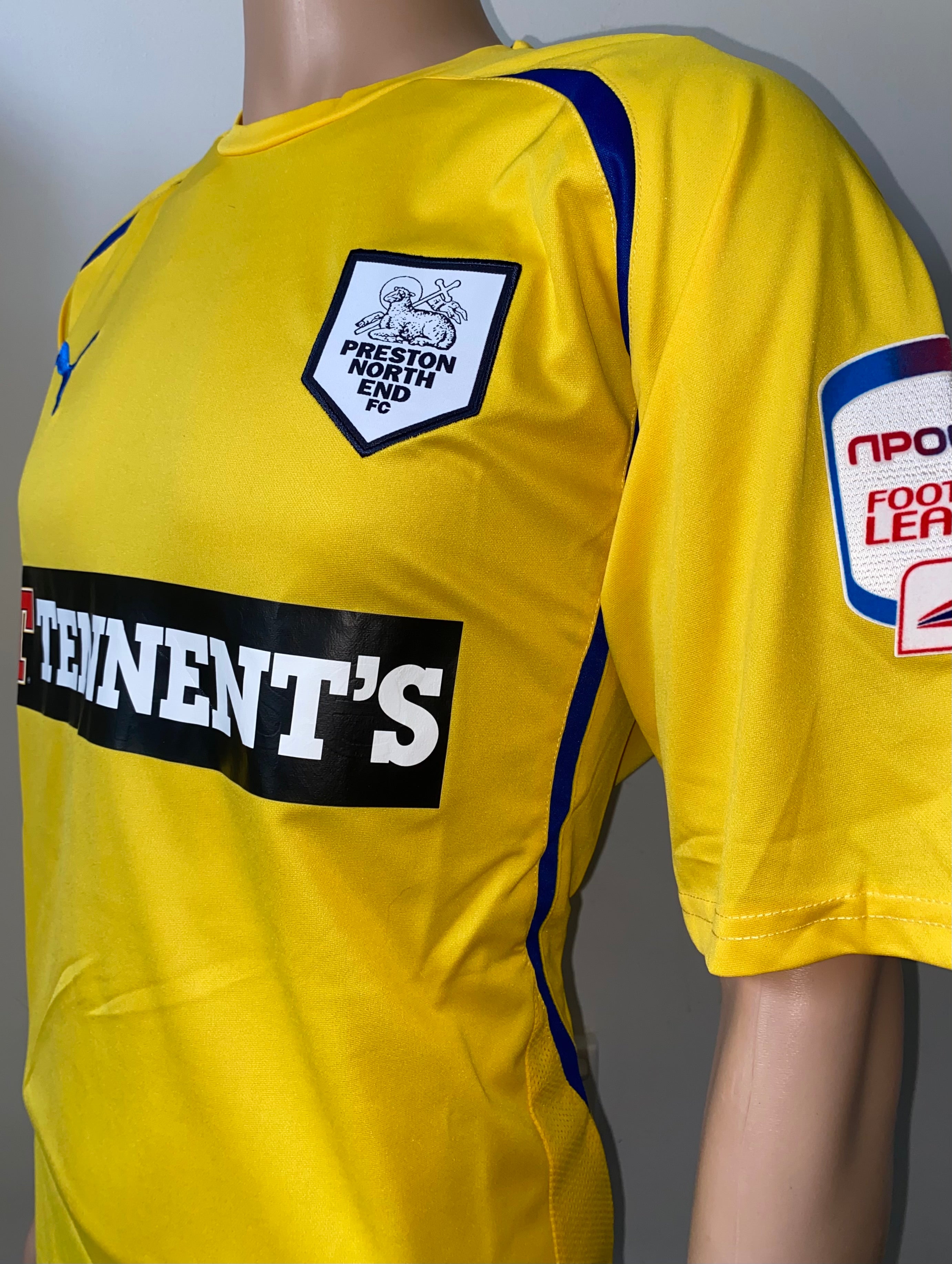 2011/12 PRESTON NORTH END MATCH WORN SHIRT (ASHBEE #24)