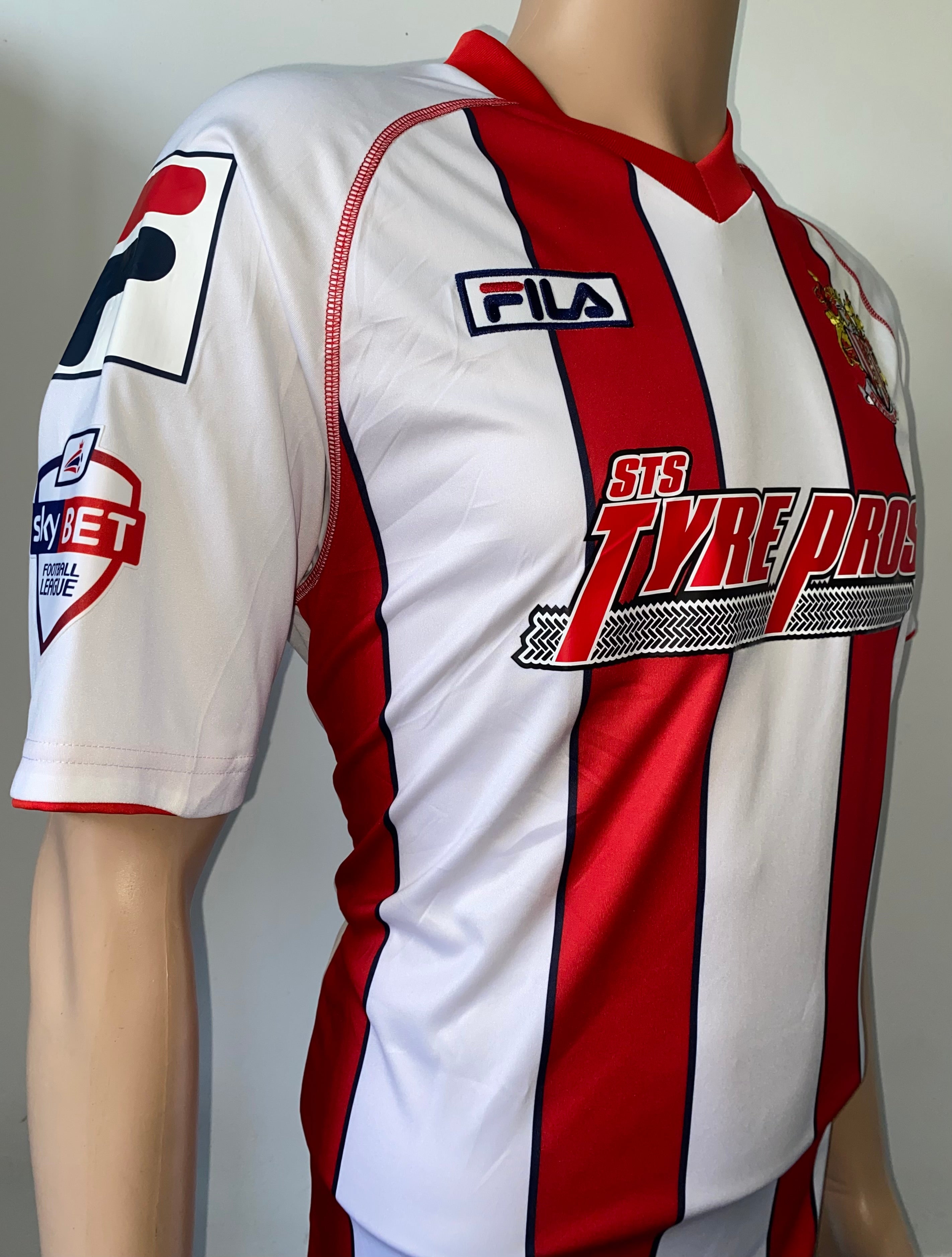 2014/15 STEVENAGE BOROUGH MATCH WORN HOME SHIRT (CALCUTT #15)