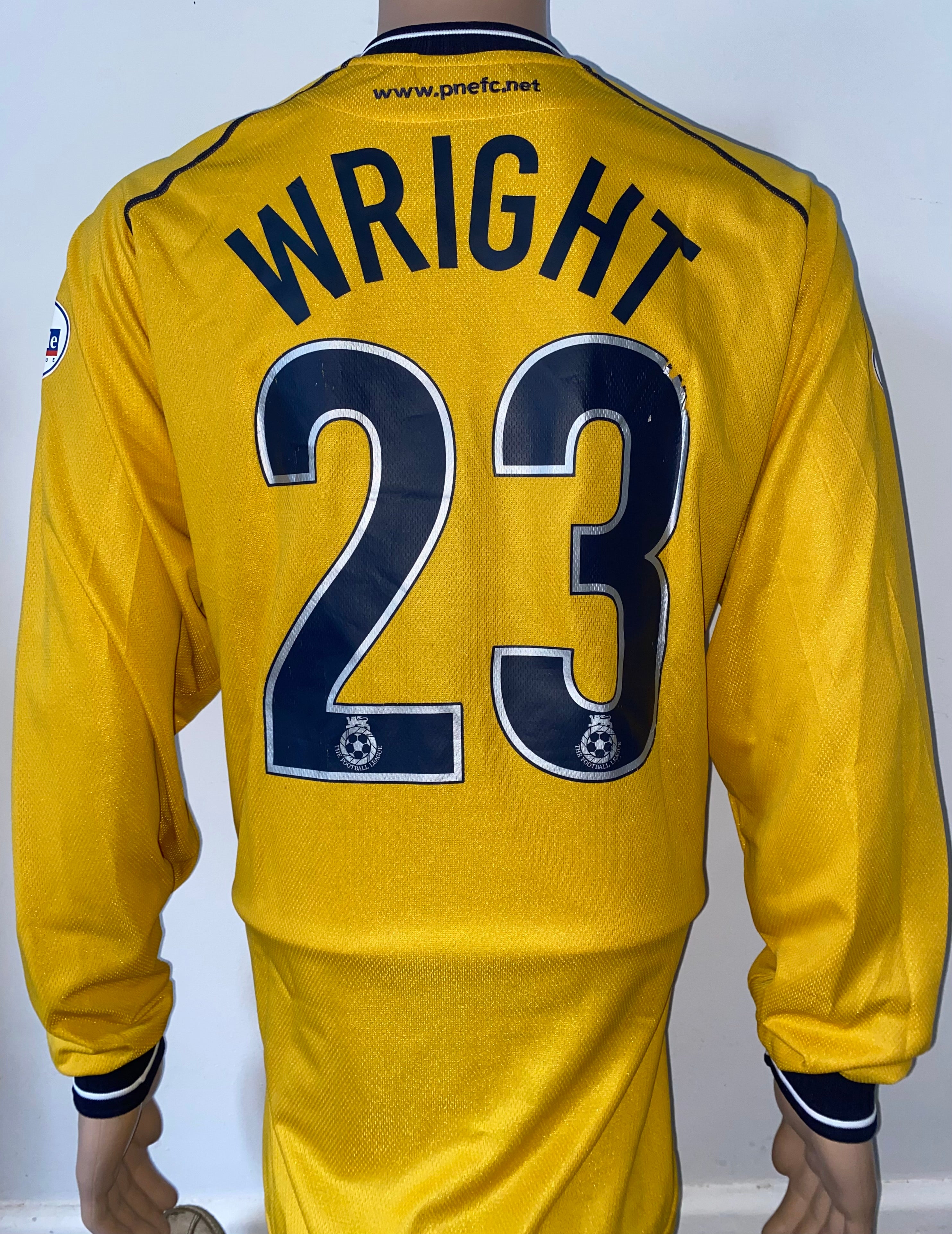 2001/02 PRESTON NORTH END MATCH WORN AWAY SHIRT (WRIGHT #23)