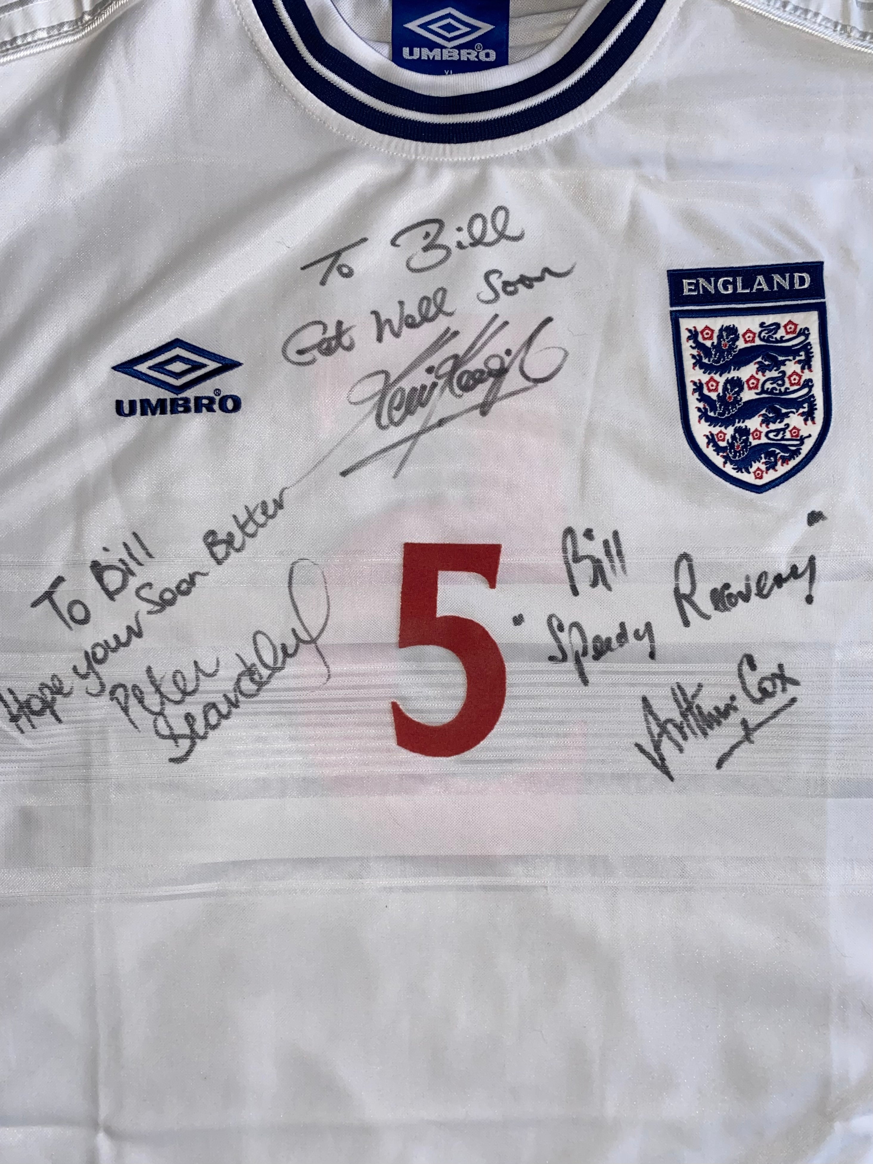 2000 ENGLAND MATCH ISSUE SIGNED HOME SHIRT #5