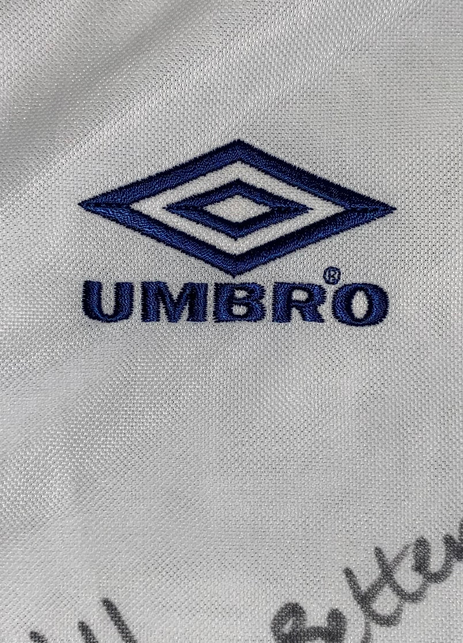 2000 ENGLAND MATCH ISSUE SIGNED HOME SHIRT #5