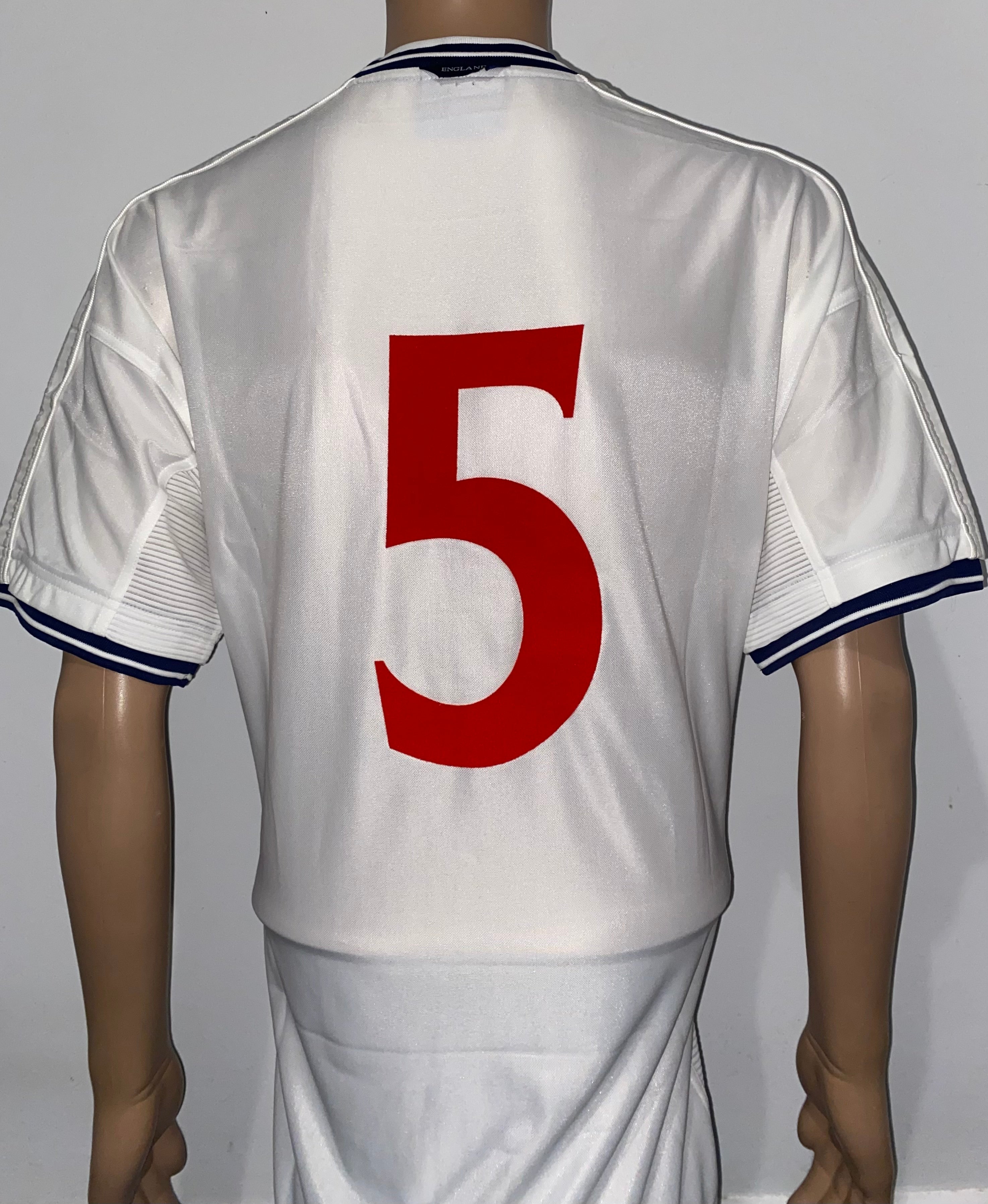 2000 ENGLAND MATCH ISSUE SIGNED HOME SHIRT #5
