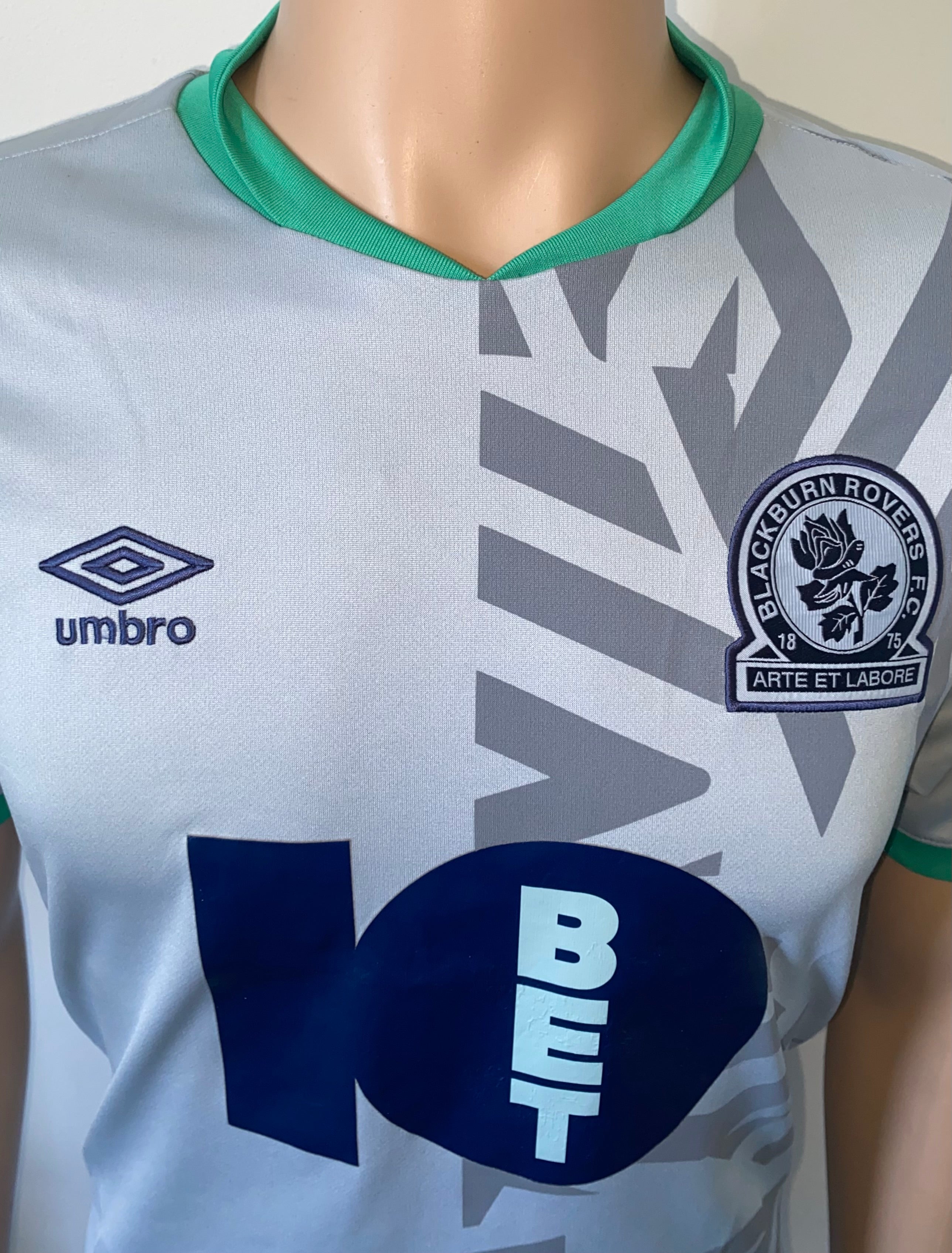 2019/20 BLACKBURN ROVERS MATCH WORN AWAY SHIRT (HOLTBY #22)