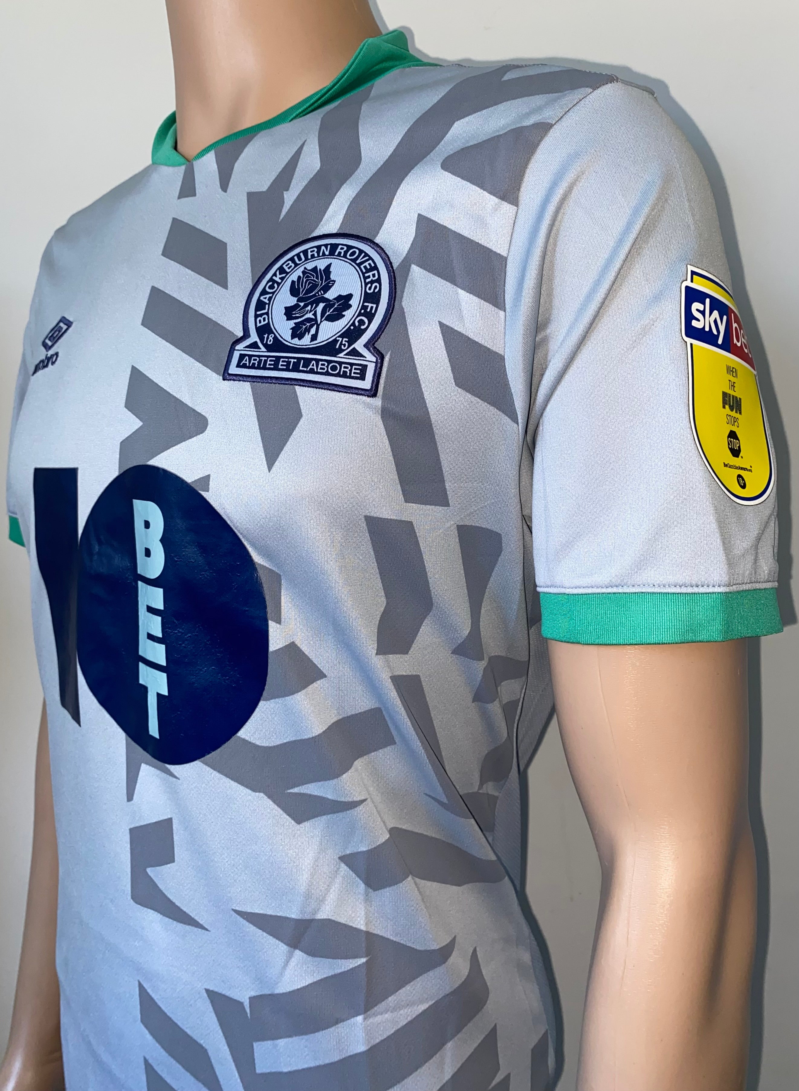 2019/20 BLACKBURN ROVERS MATCH WORN AWAY SHIRT (HOLTBY #22)