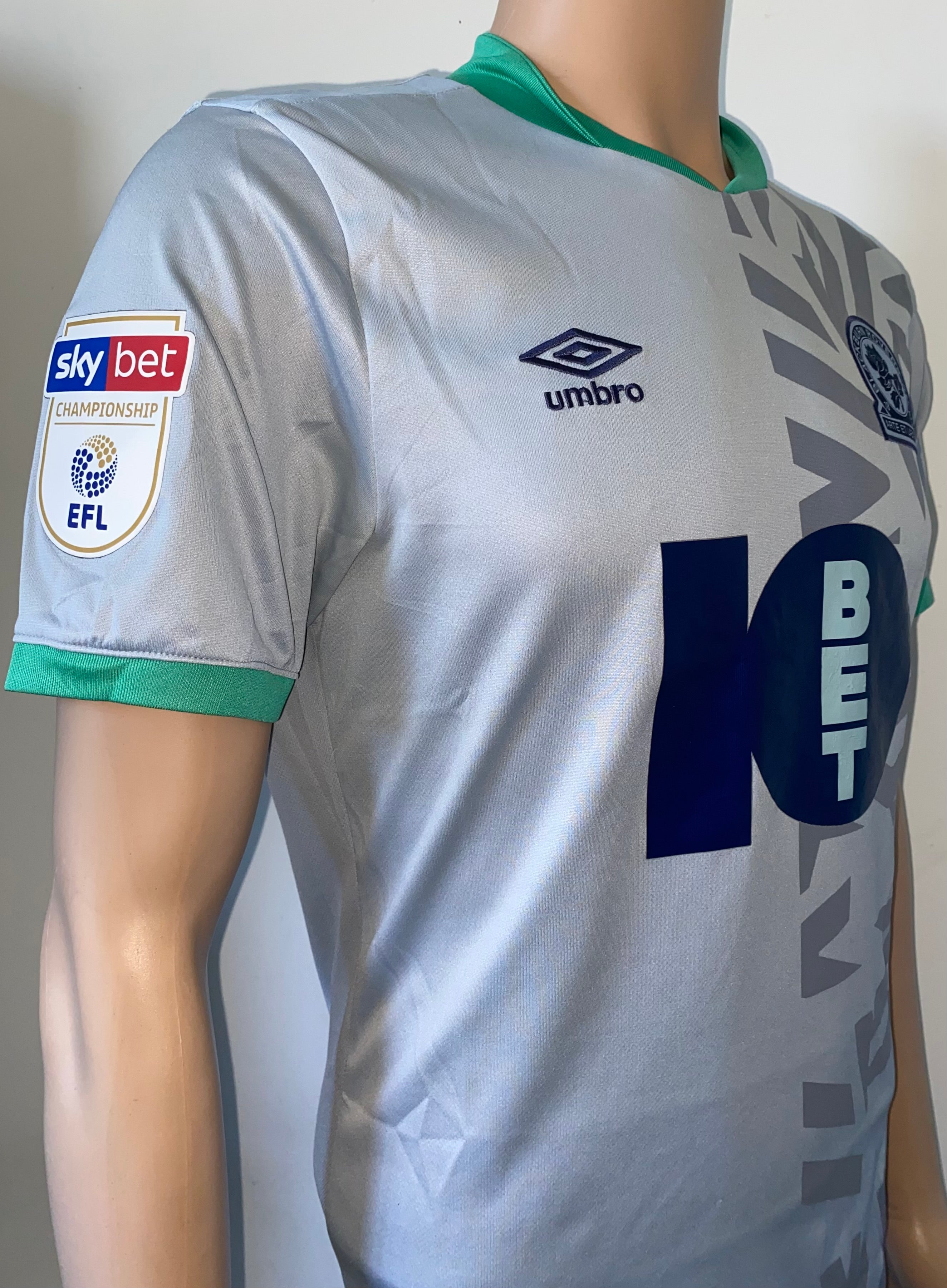 2019/20 BLACKBURN ROVERS MATCH WORN AWAY SHIRT (HOLTBY #22)
