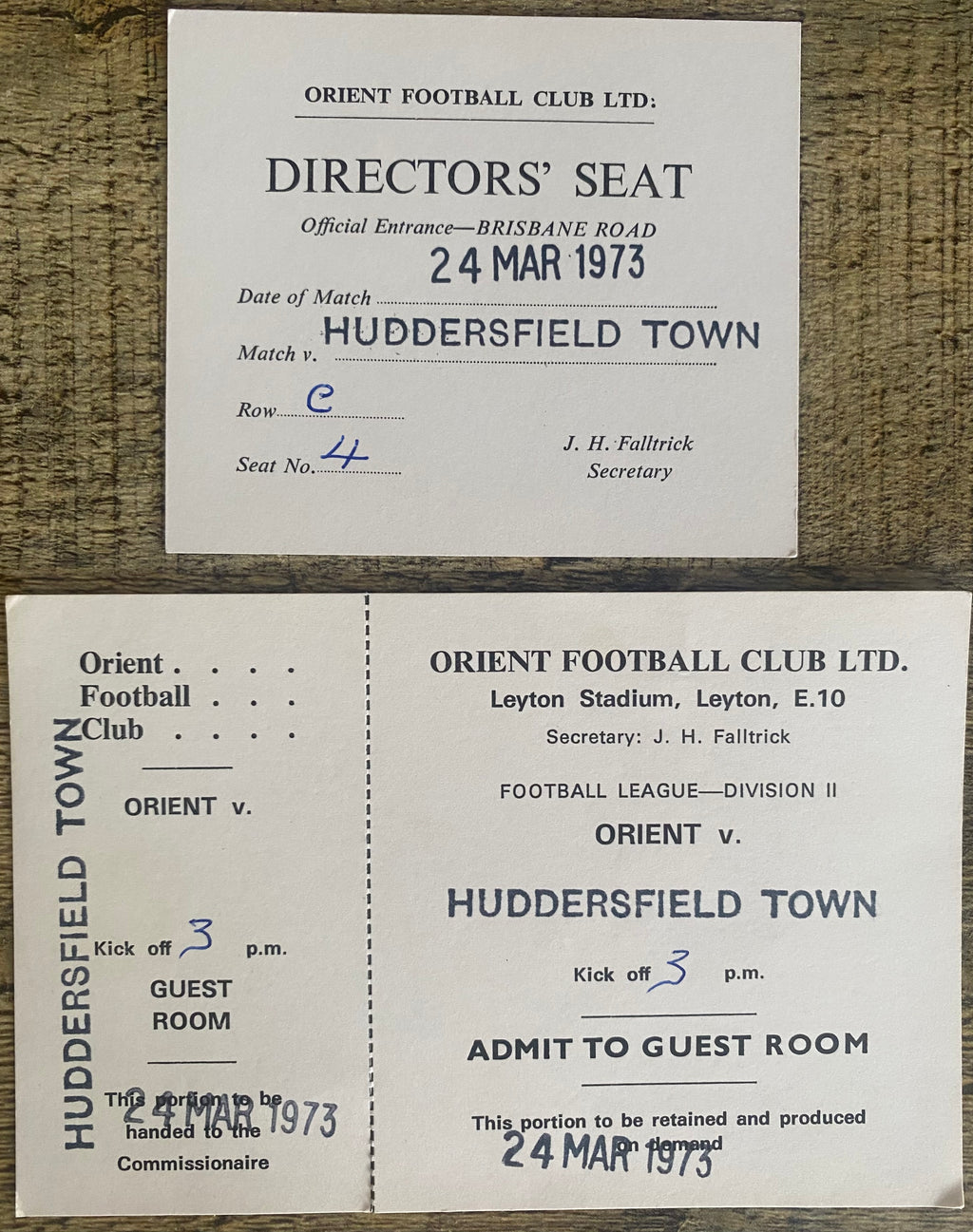 1972/73 ORIGINAL DIVISION 2 TICKETS ORIENT V HUDDERSFIELD TOWN