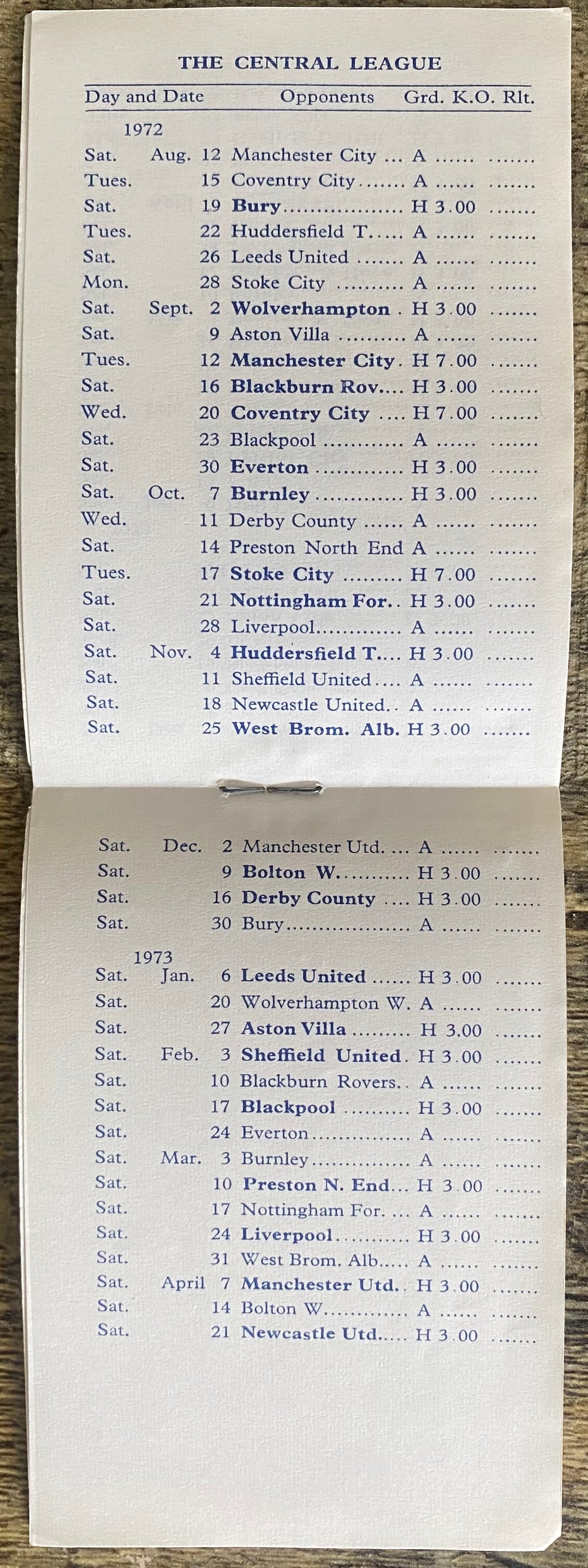 1972/73 ORIGINAL CLUB ISSUED FIXTURE LIST BOOKLET FOR SHEFFIELD WEDNESDAY