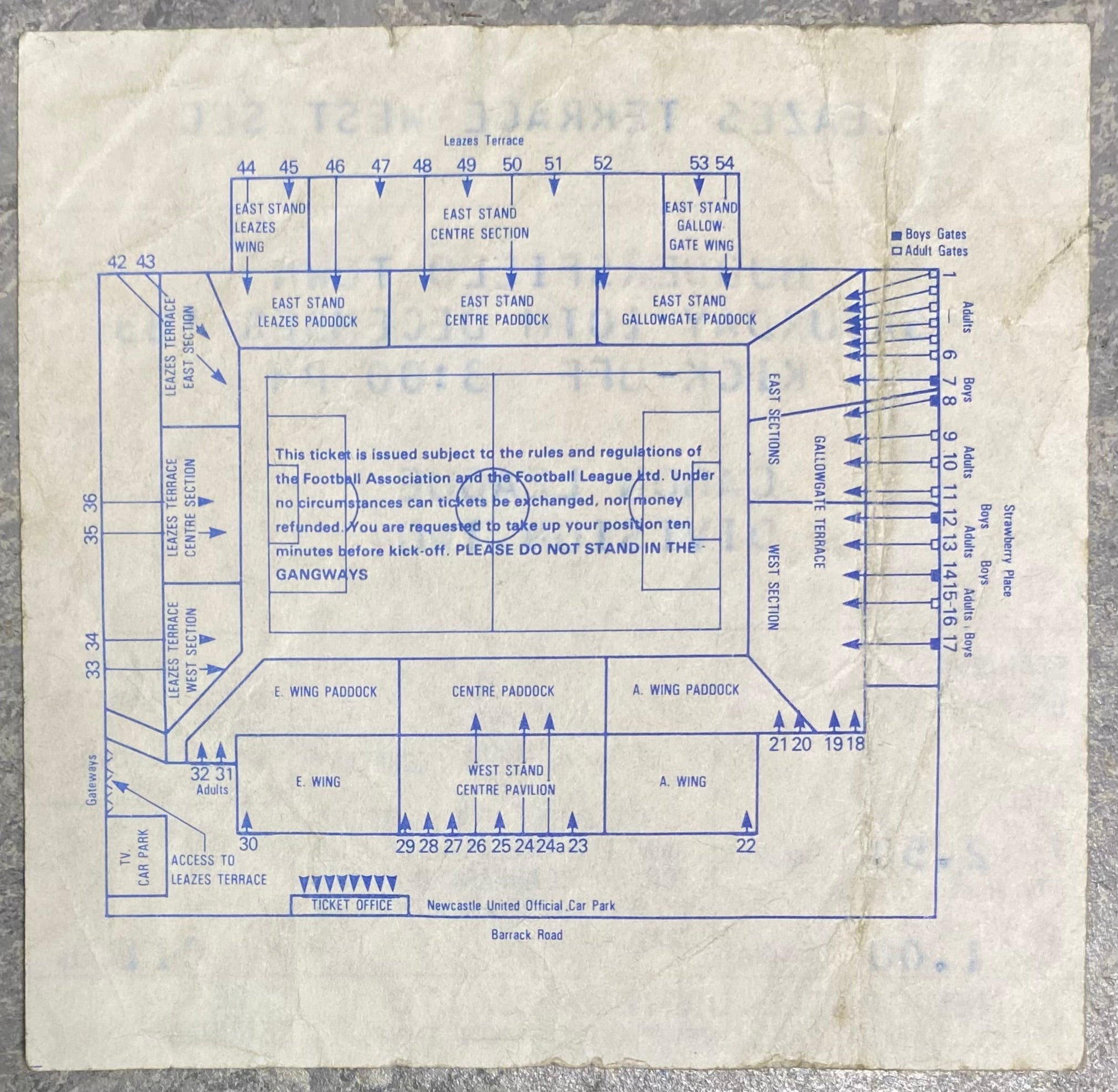 1983/84 ORIGINAL DIVISION TWO TICKET NEWCASTLE UNITED V HUDDERSFIELD TOWN