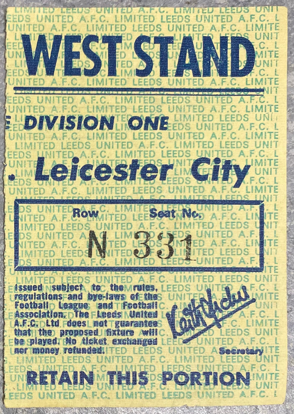 1975/76 ORIGINAL DIVISION ONE TICKET LEEDS UNITED V LEICESTER CITY