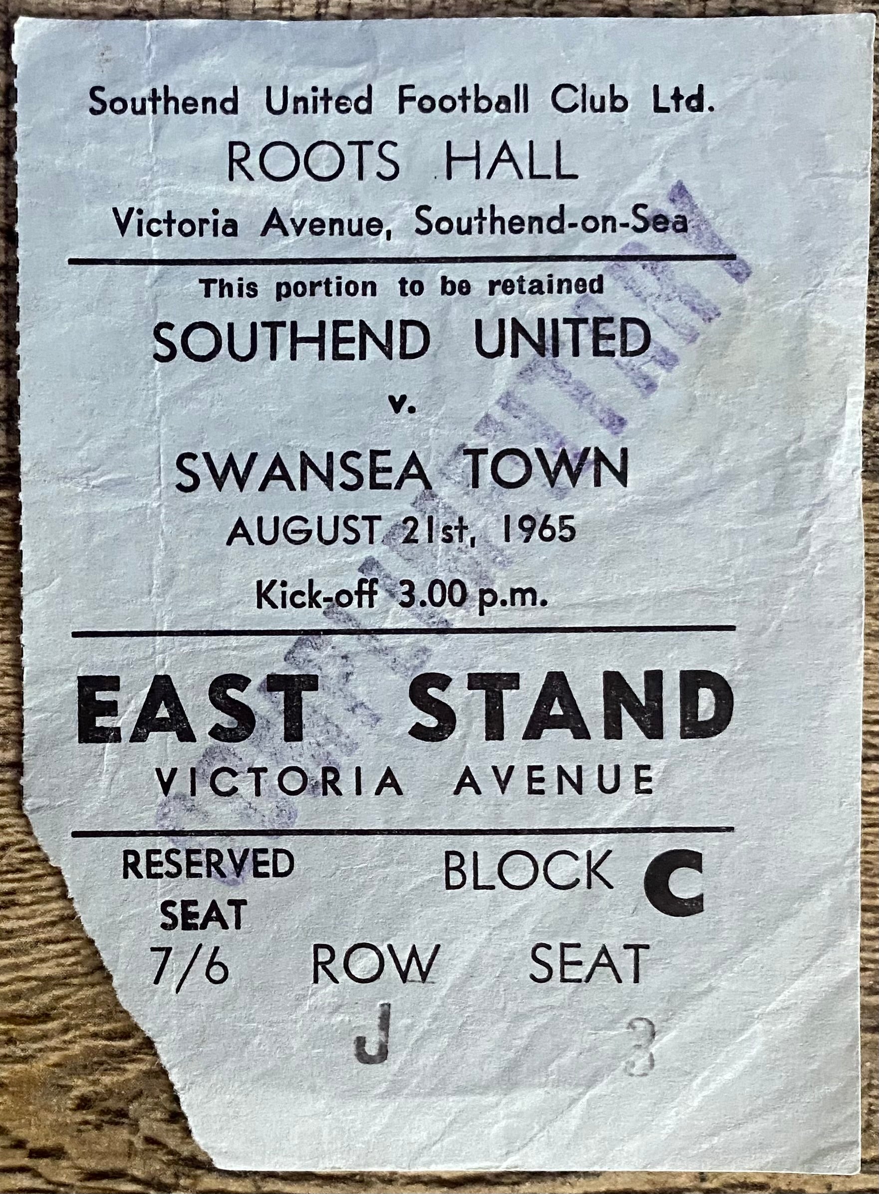 1965/66  ORIGINAL DIVISION 3 TICKET SOUTHEND UNITED V SWANSEA TOWN