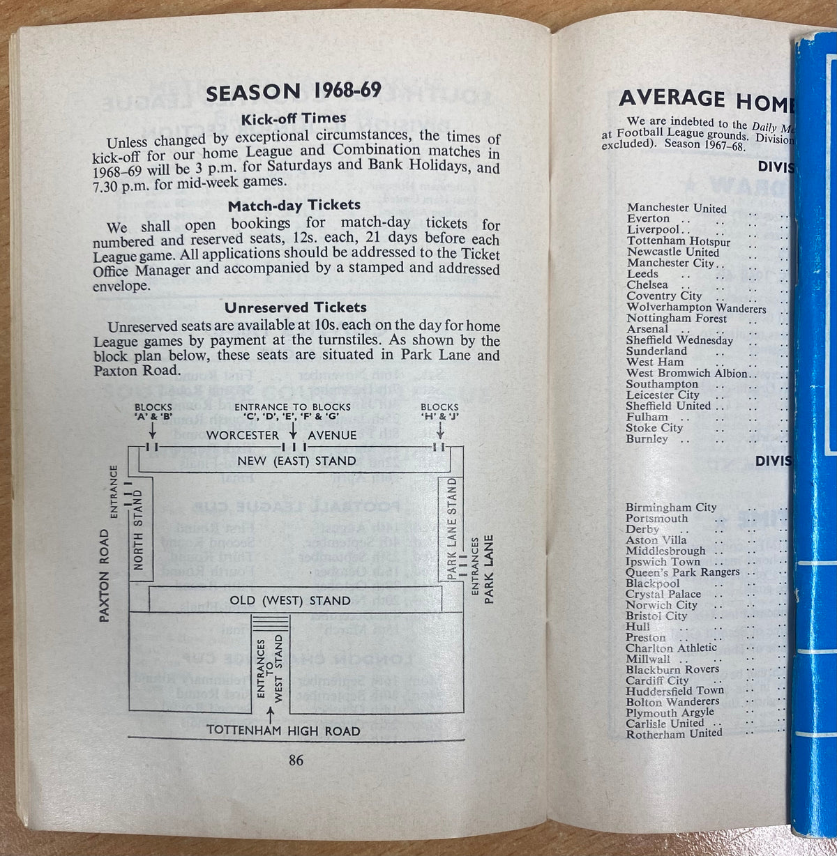 1968/69 ORIGINAL CLUB ISSUED OFFICIAL TOTTENHAM HOTSPUR HANDBOOK