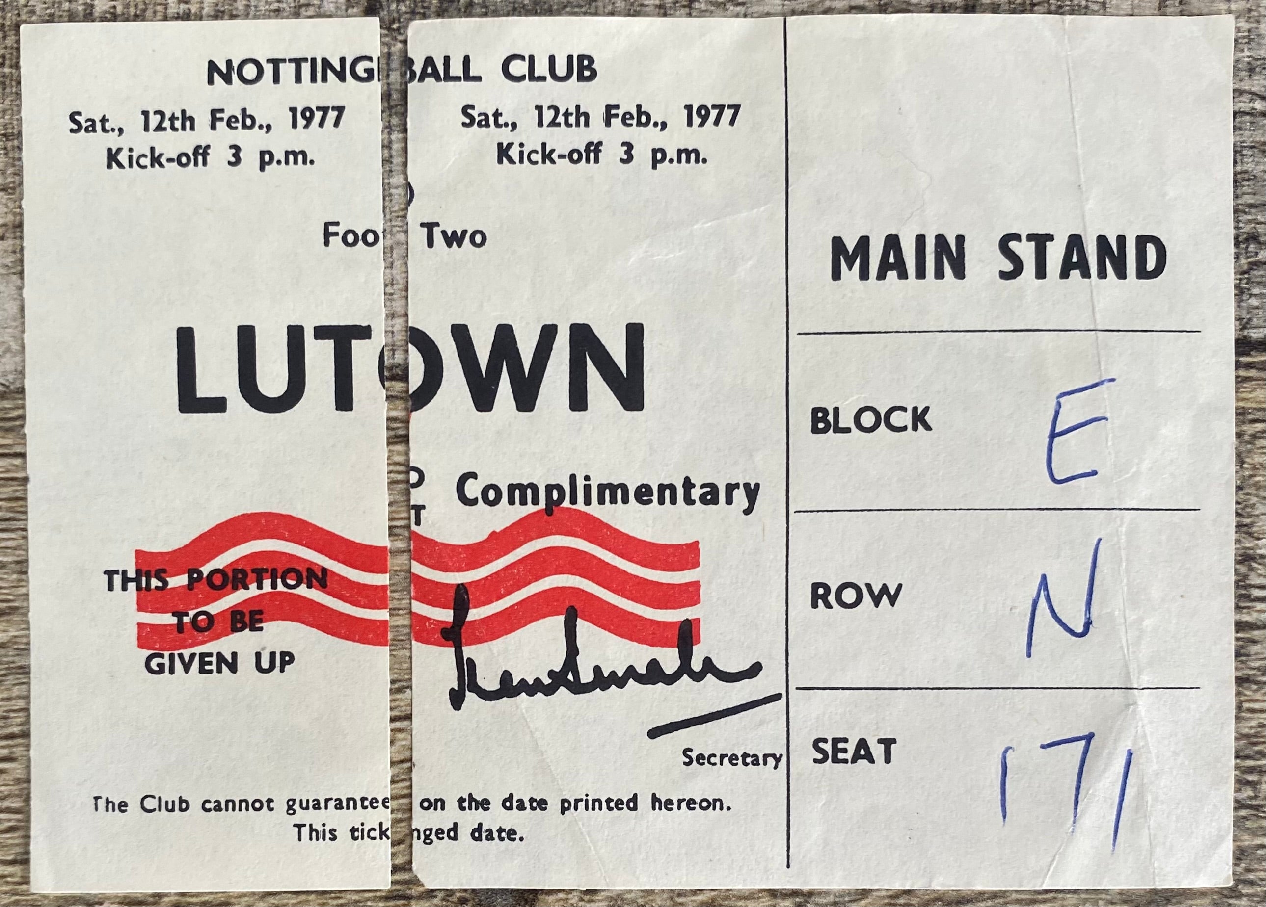1976/77 ORIGINAL DIVISION 2 TICKET NOTTINGHAM FOREST V LUTON TOWN