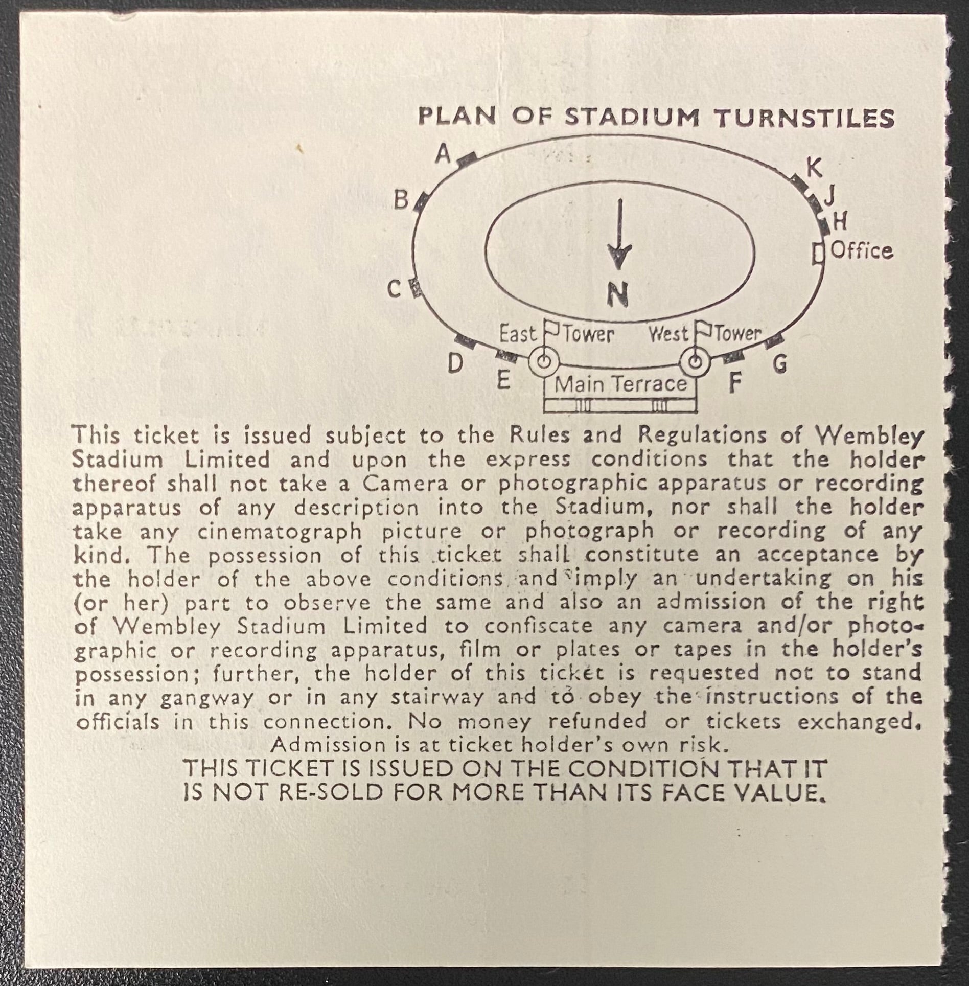 1976 ORIGINAL CHARITY SHIELD TICKET LIVERPOOL V SOUTHAMPTON