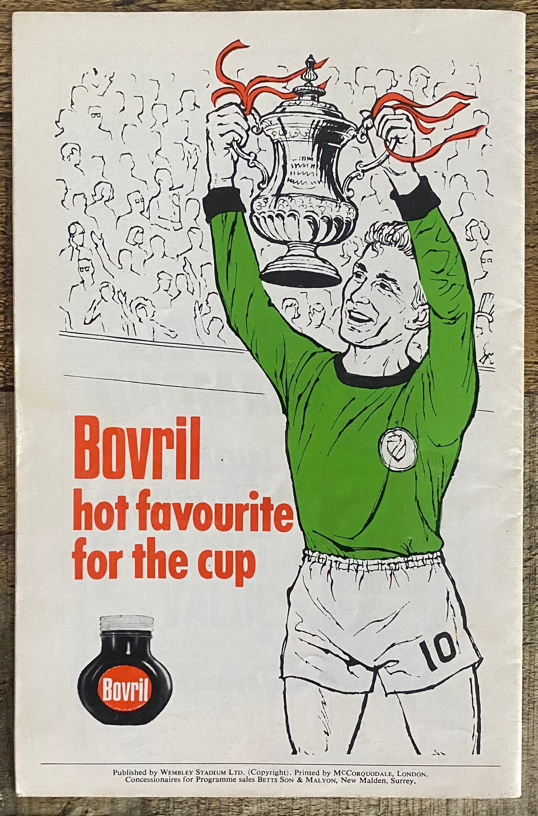 1968 ORIGINAL FA CUP FINAL PROGRAMME EVERTON V WEST BROMWICH ALBION (SIGNED ON THE DAY BY 14 OF EVERTON TEAM)
