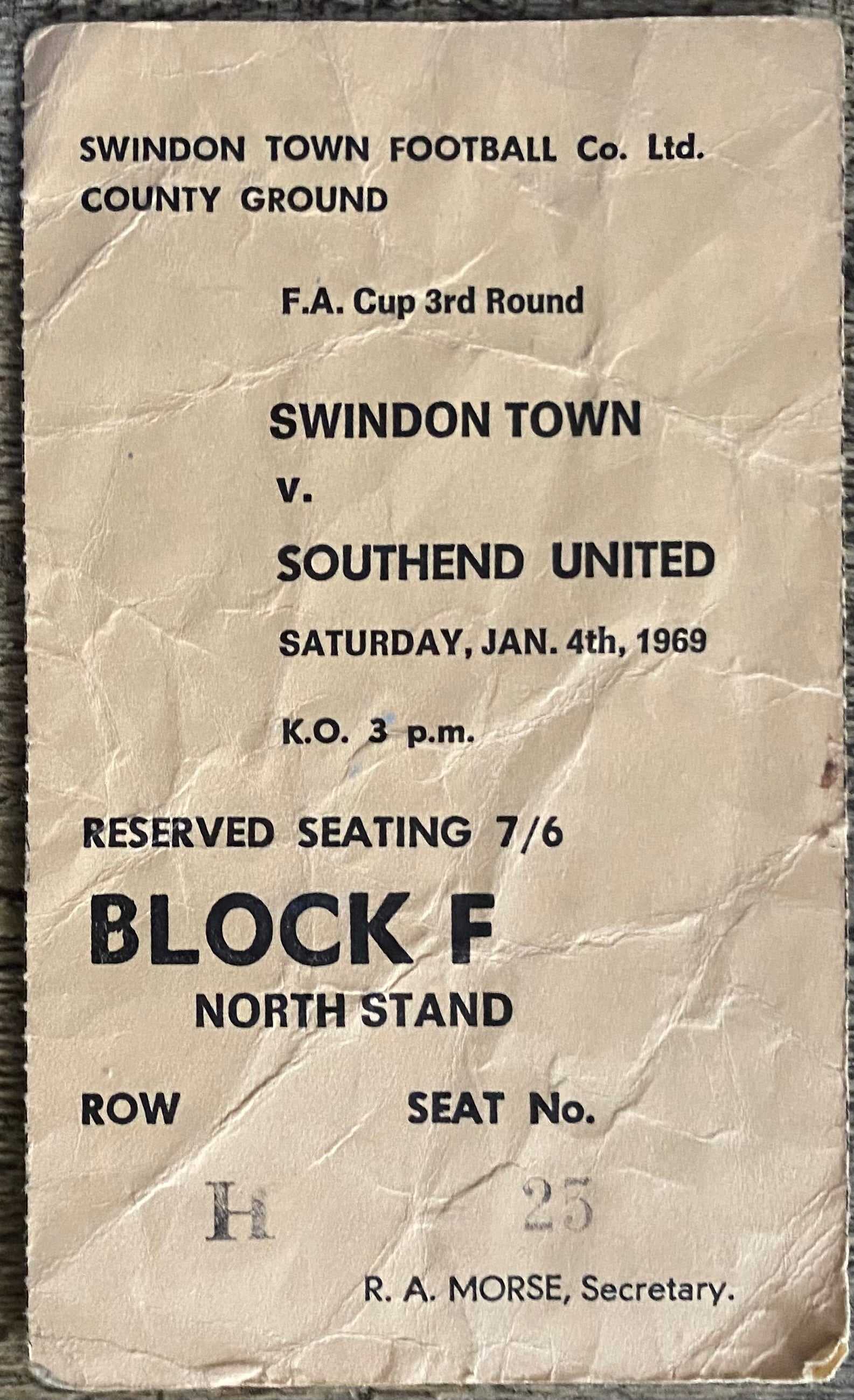 1968/69 ORIGINAL FA CUP 3RD ROUND TICKET SWINDON TOWN V SOUTHEND UNITED