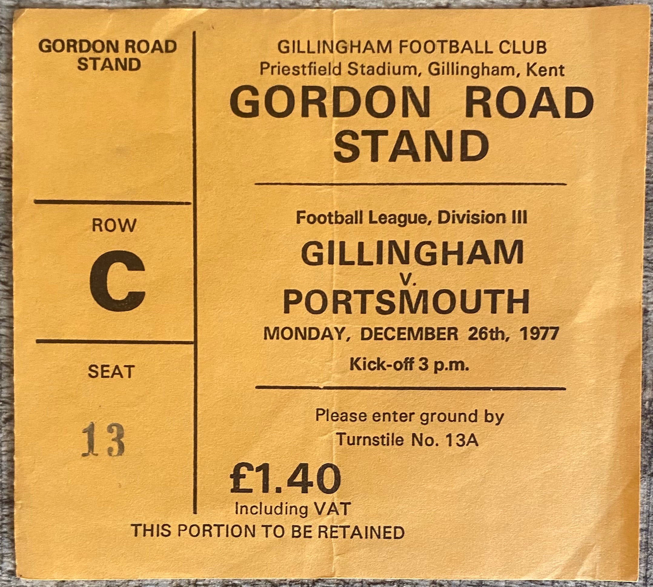 1977/78 ORIGINAL DIVISION 3 TICKET GILLINGHAM V PORTSMOUTH