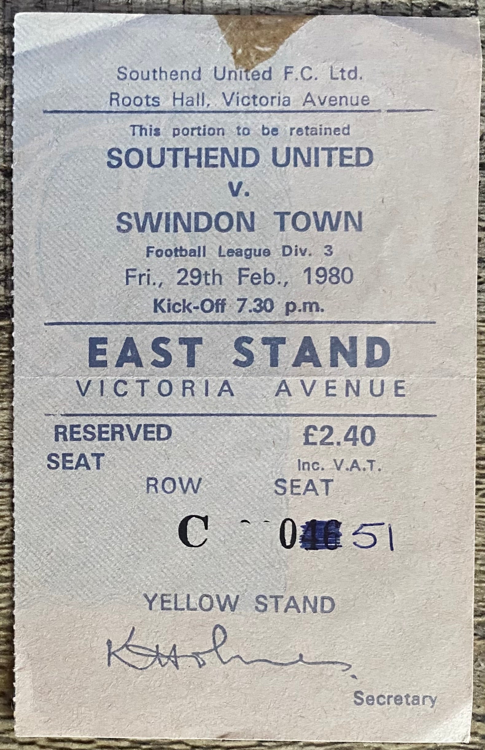 1979/80  ORIGINAL DIVISION 3 TICKET SOUTHEND UNITED V SWINDON TOWN