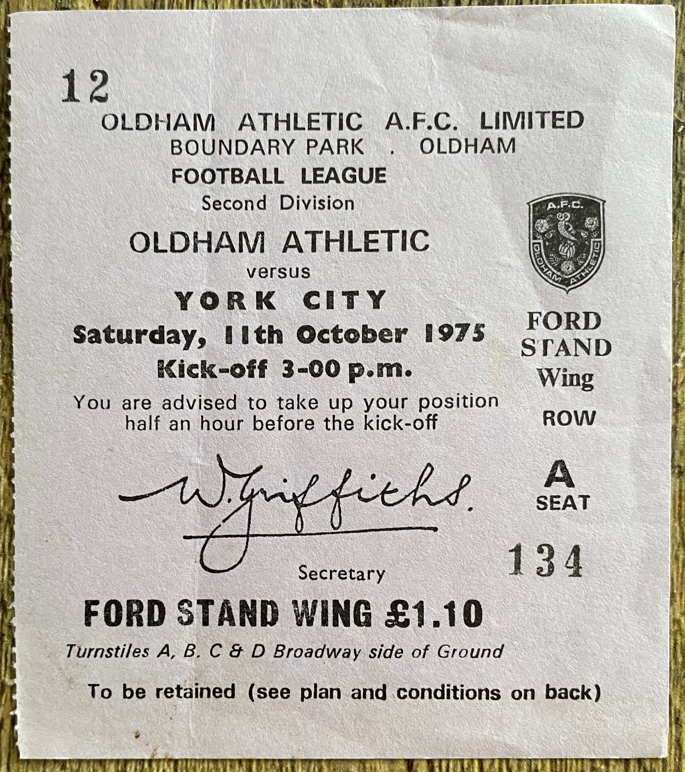 1975/76 ORIGINAL DIVISION 2 TICKET OLDHAM ATHLETIC V YORK CITY