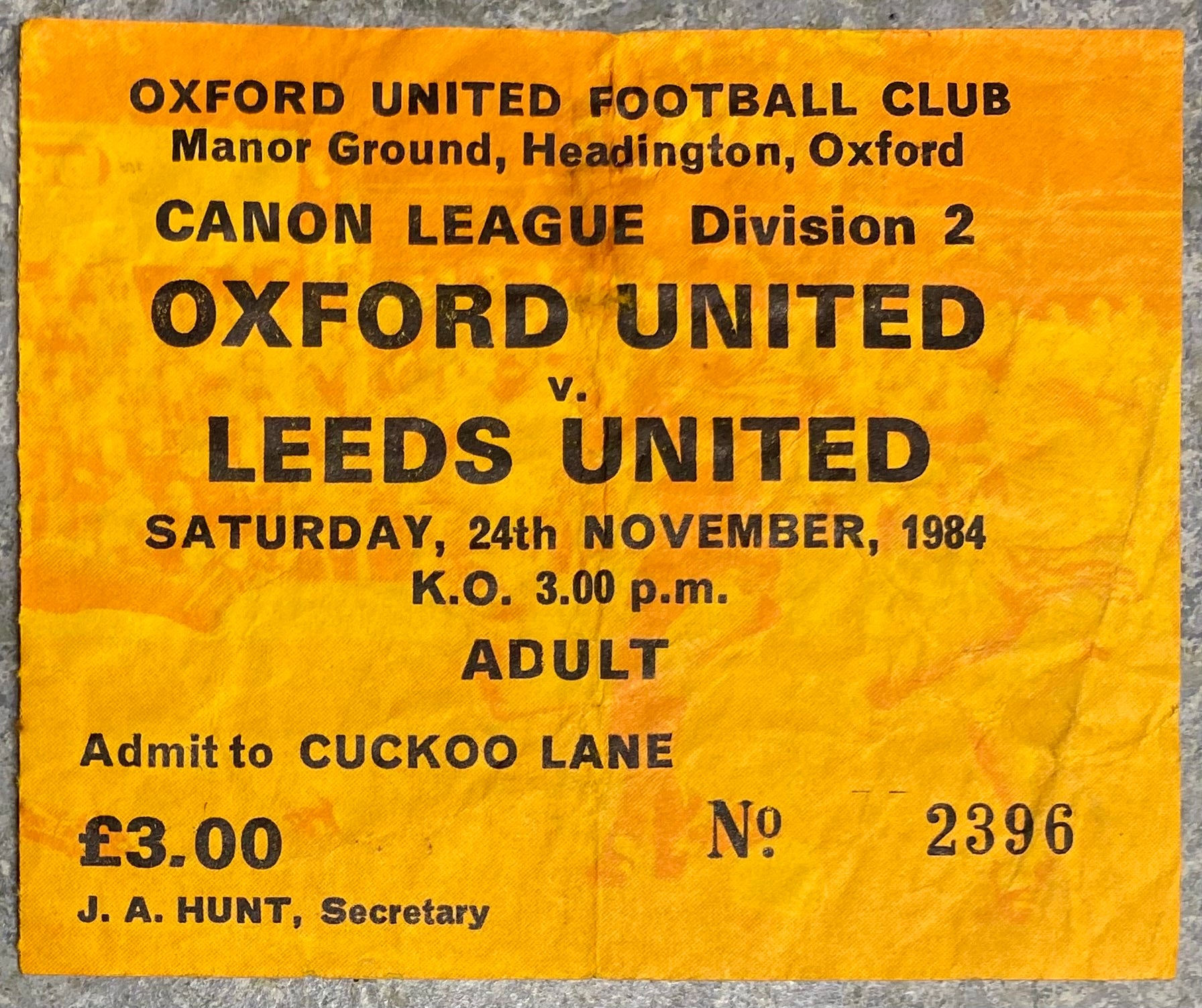 1984/85 ORIGINAL DIVISION TWO TICKET OXFORD UNITED V LEEDS UNITED