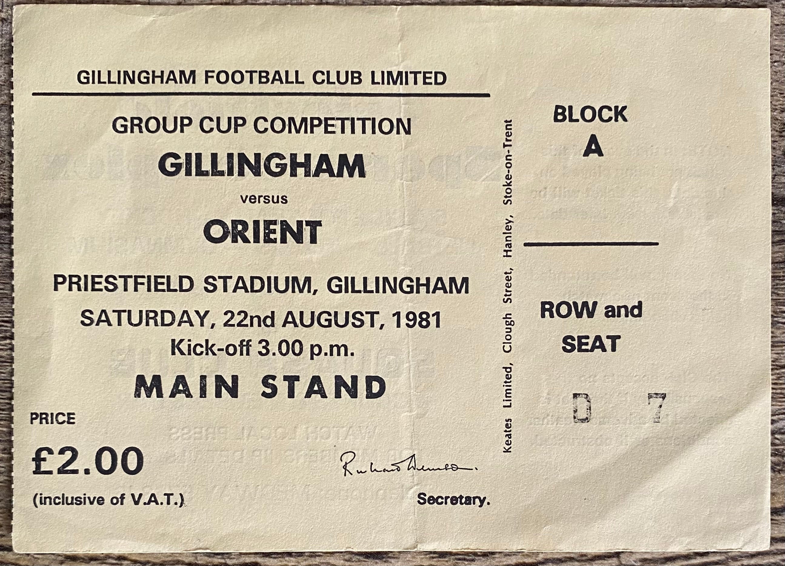 1981/82 ORIGINAL FOOTBALL LEAGUE GROUP CUP TICKET GILLINGHAM V ORIENT