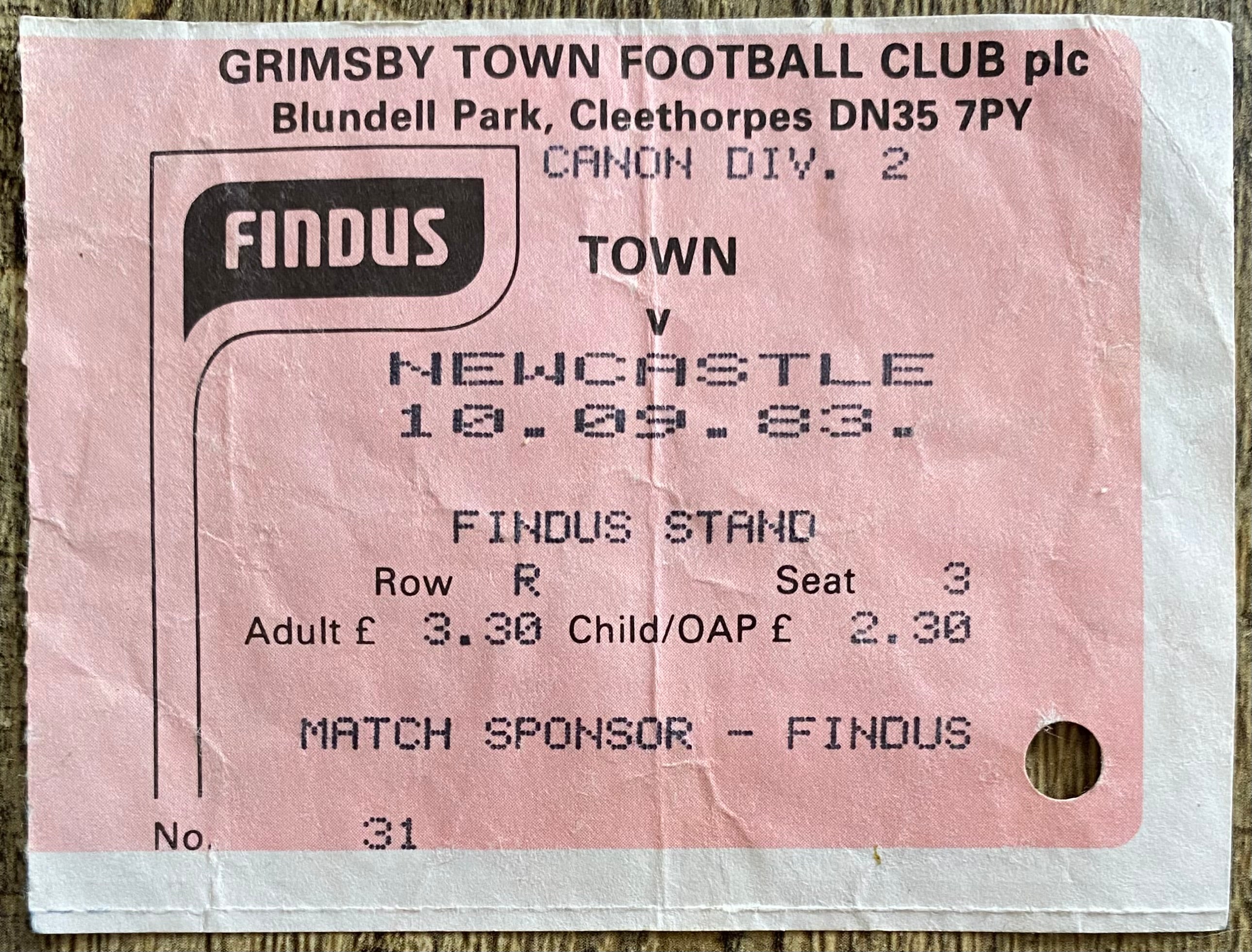 1983/84 ORIGINAL DIVISION TWO TICKET GRIMSBY TOWN V NEWCASTLE UNITED