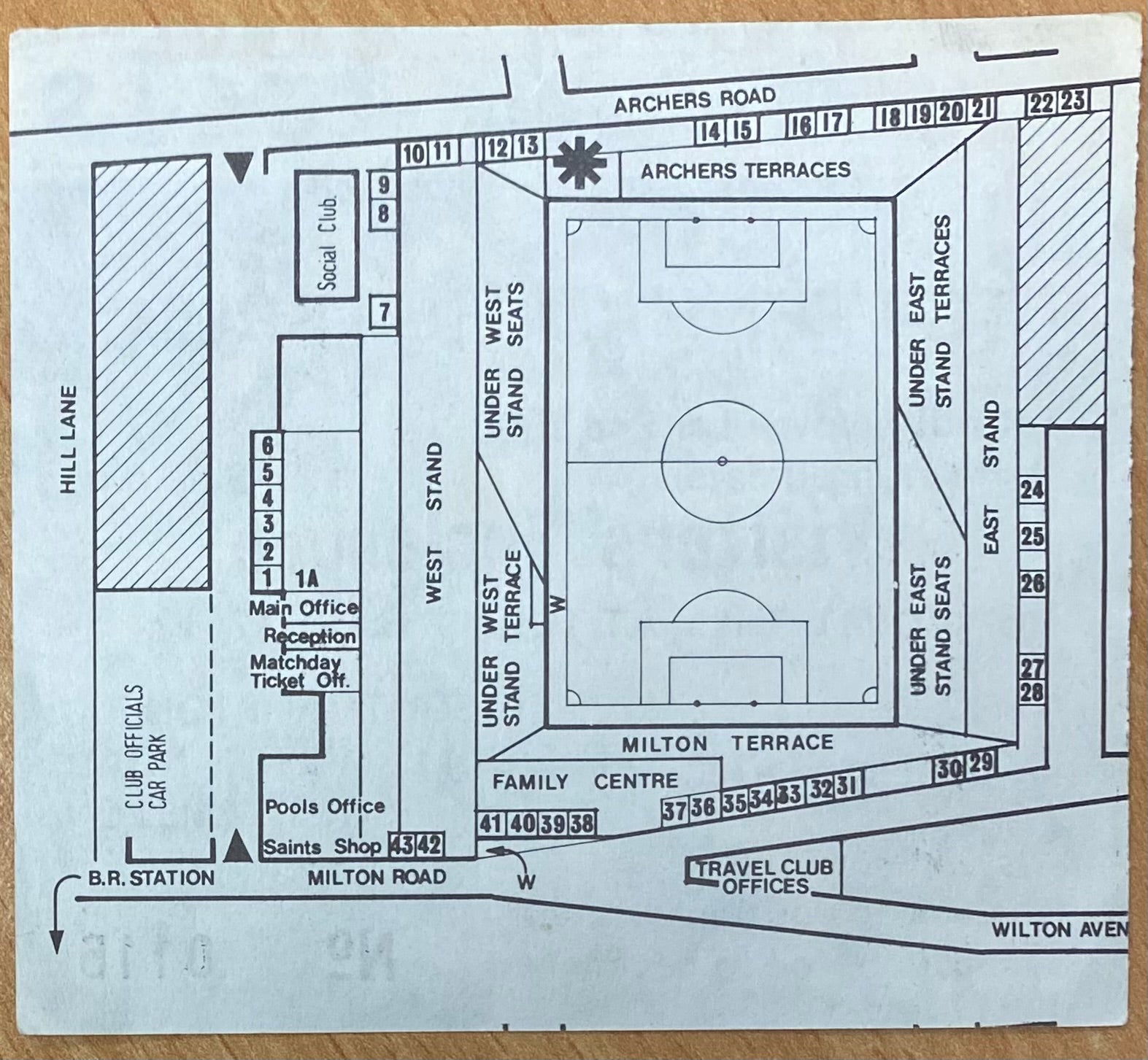 1985/86 ORIGINAL DIVISION ONE TICKET SOUTHAMPTON V TOTTENHAM HOTSPUR
