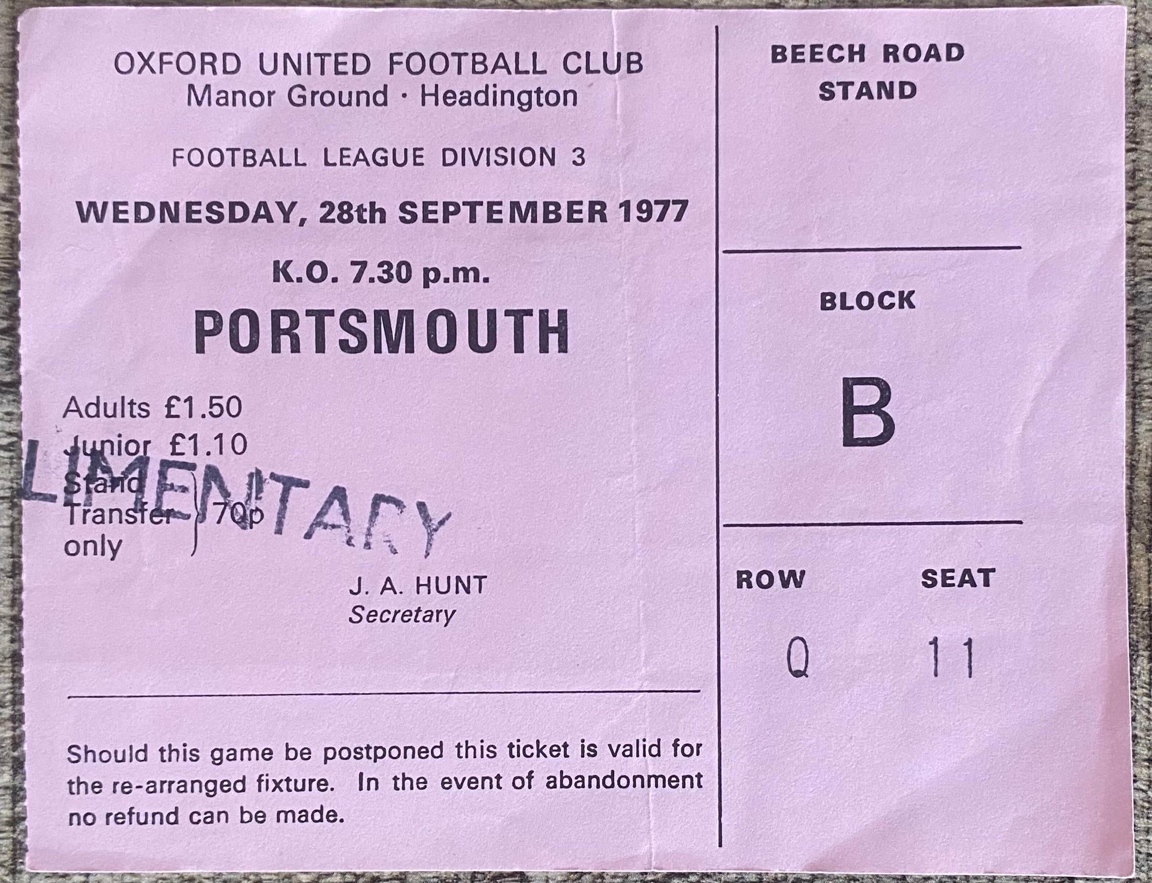 1977/78 ORIGINAL DIVISION 3 TICKET OXFORD UNITED V PORTSMOUTH