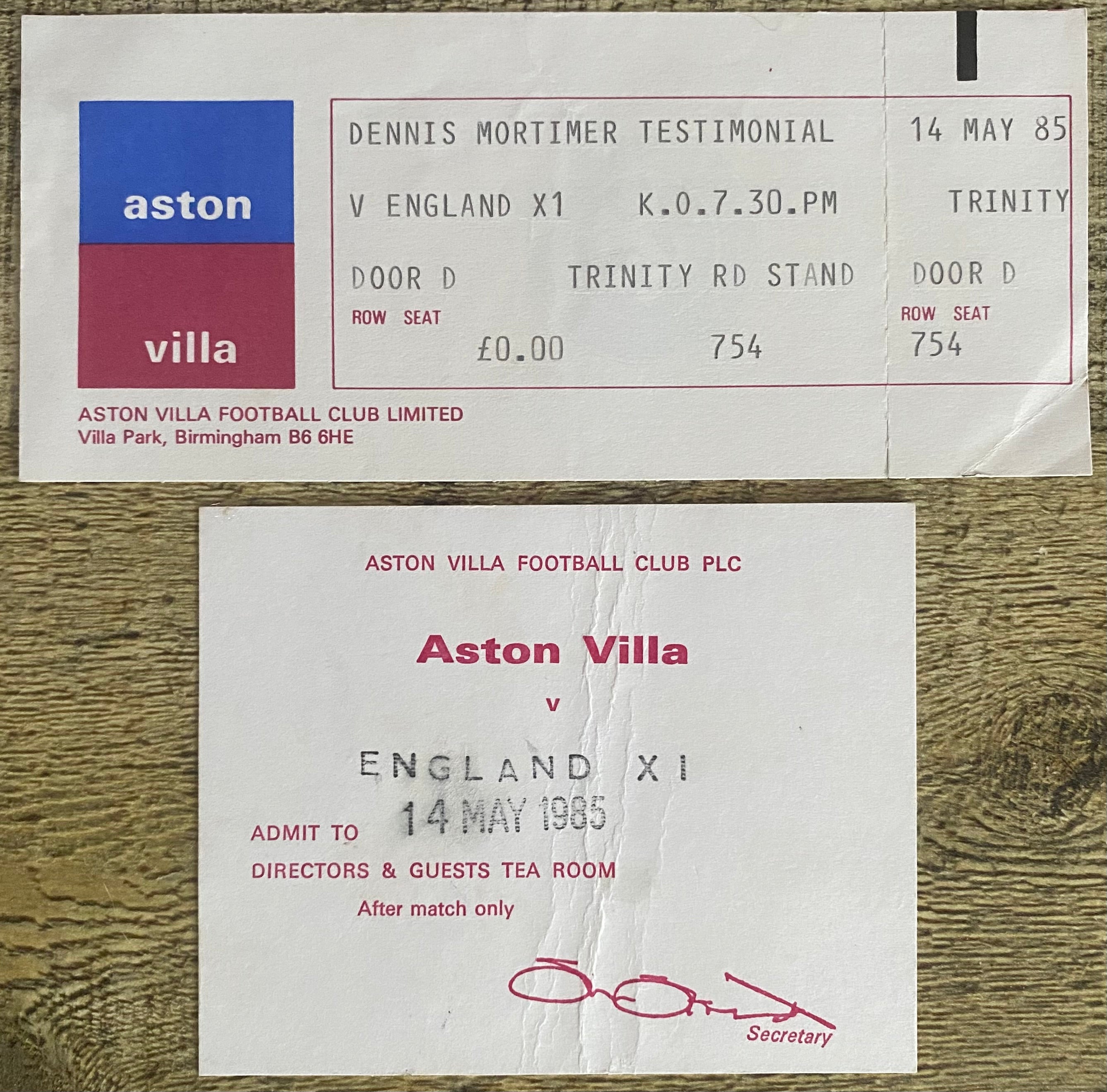 1985 ORIGINAL DENNIS MORTIMER TESTIMONIAL UNUSED TICKET ASTON VILLA V ENGLAND XI