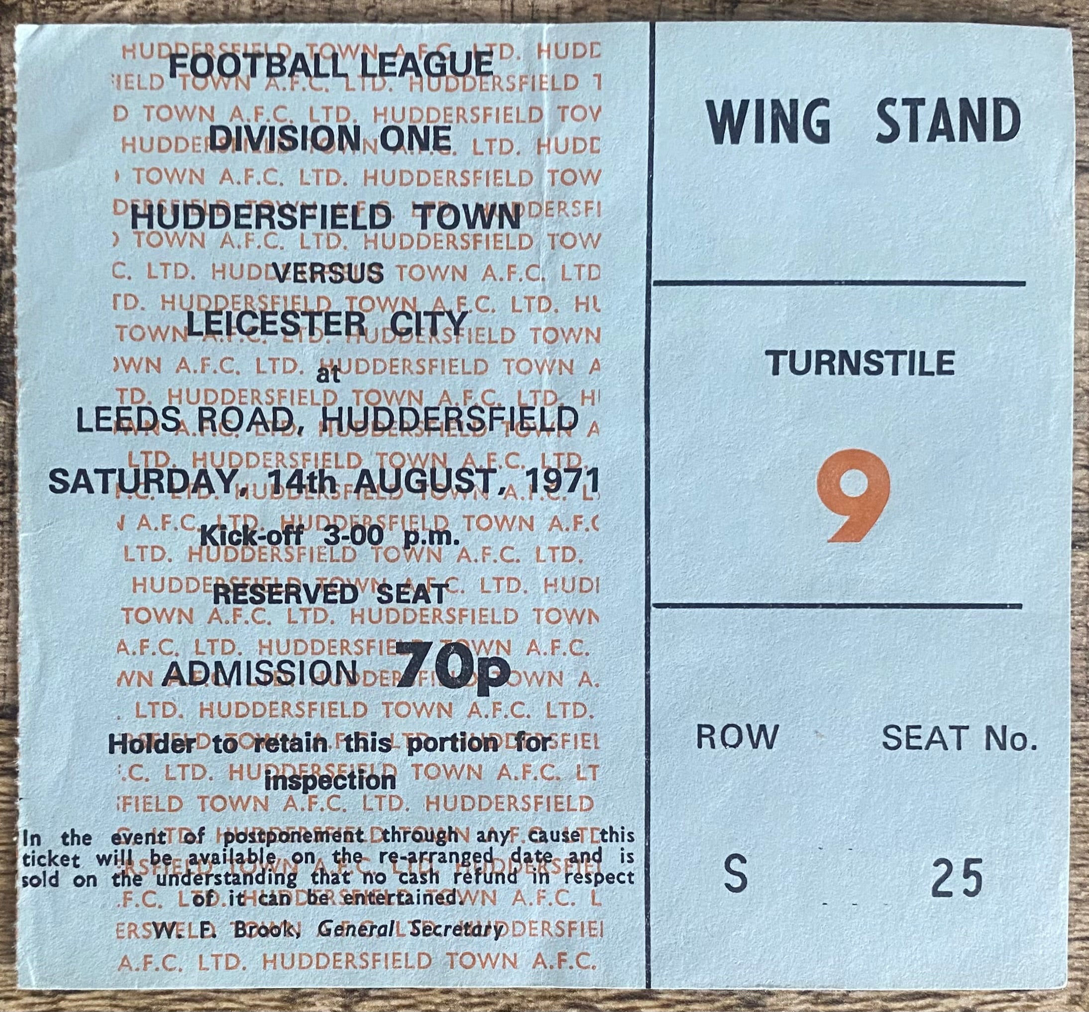 1971/72 ORIGINAL DIVISION 1 TICKET HUDDERSFIELD TOWN V LEICESTER CITY