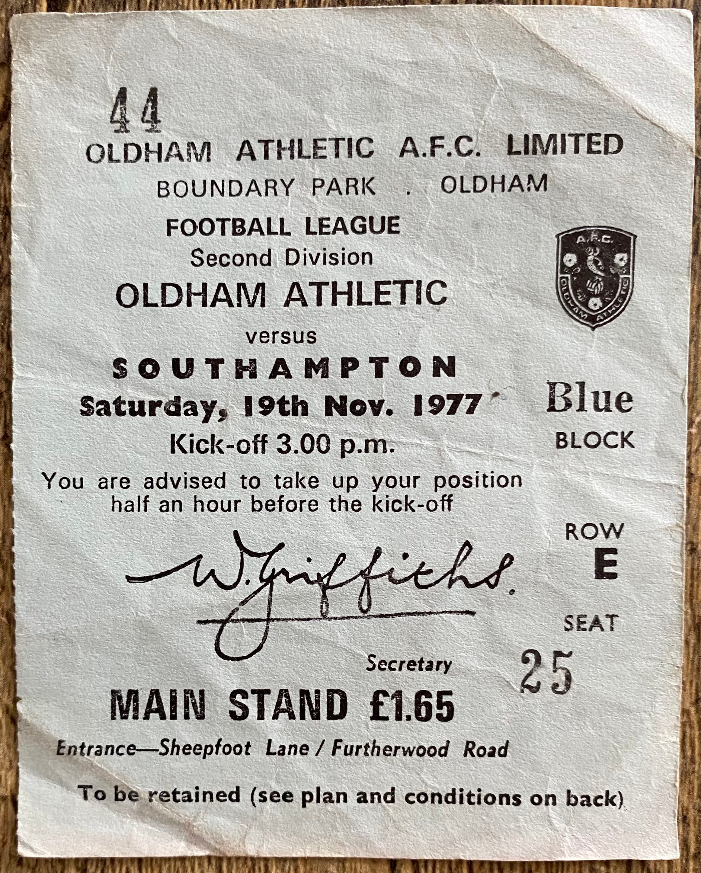 1977/78 ORIGINAL DIVISION 2 TICKET OLDHAM ATHLETIC V SOUTHAMPTON
