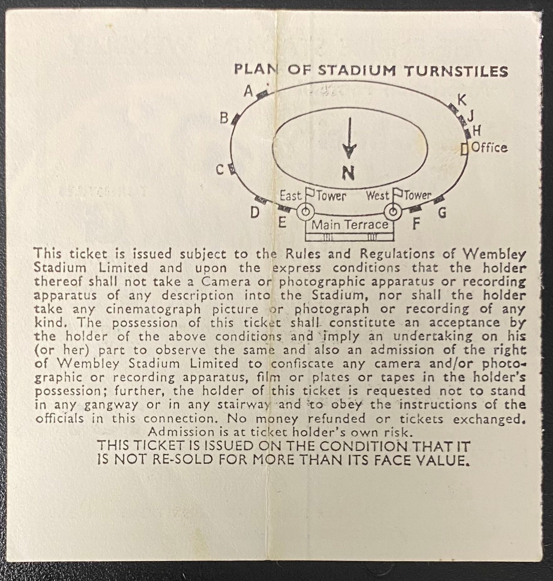 1976 ORIGINAL CHARITY SHIELD TICKET LIVERPOOL V SOUTHAMPTON