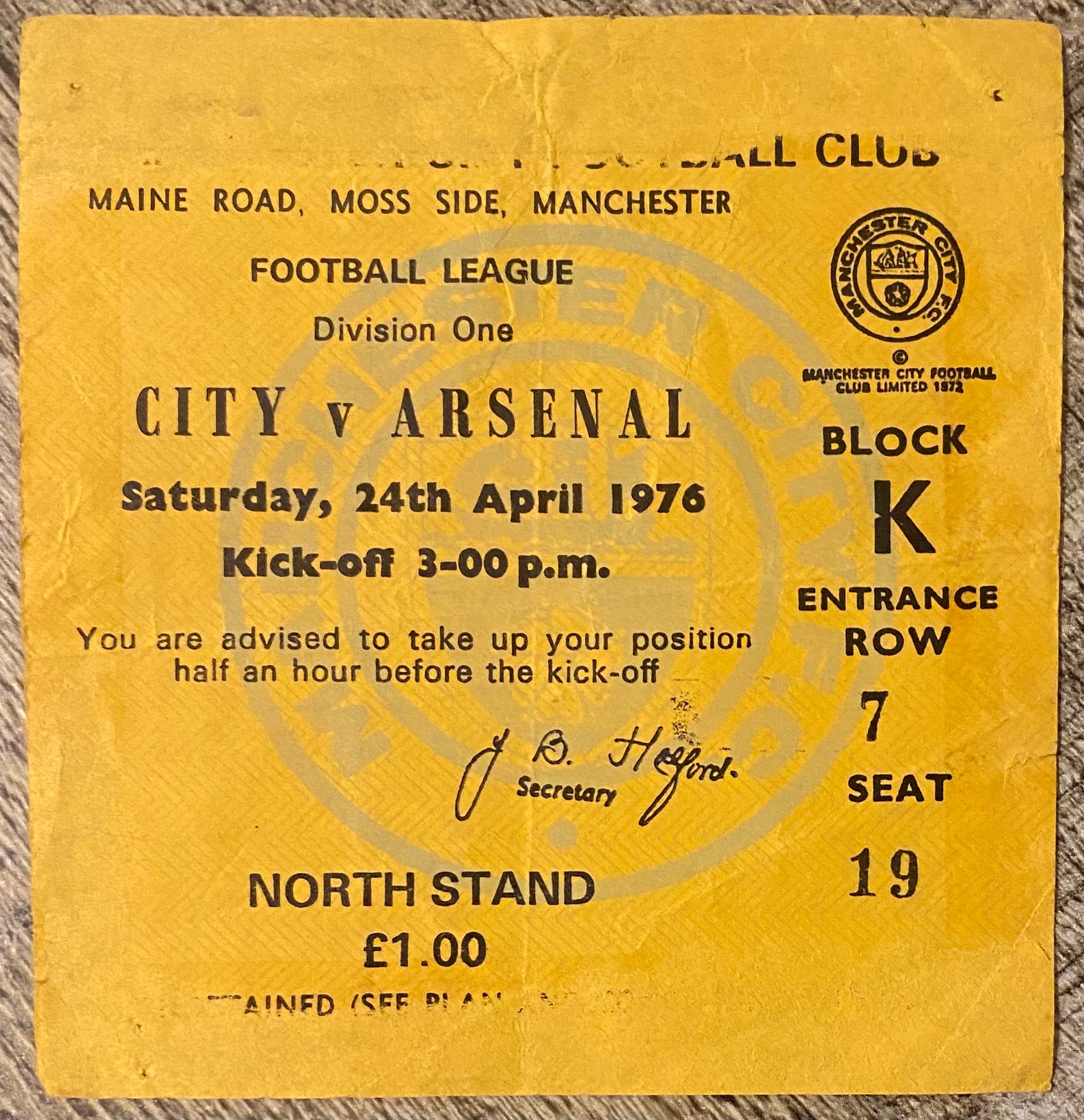 1975/76 ORIGINAL DIVISION 1 TICKET MANCHESTER CITY V ARSENAL