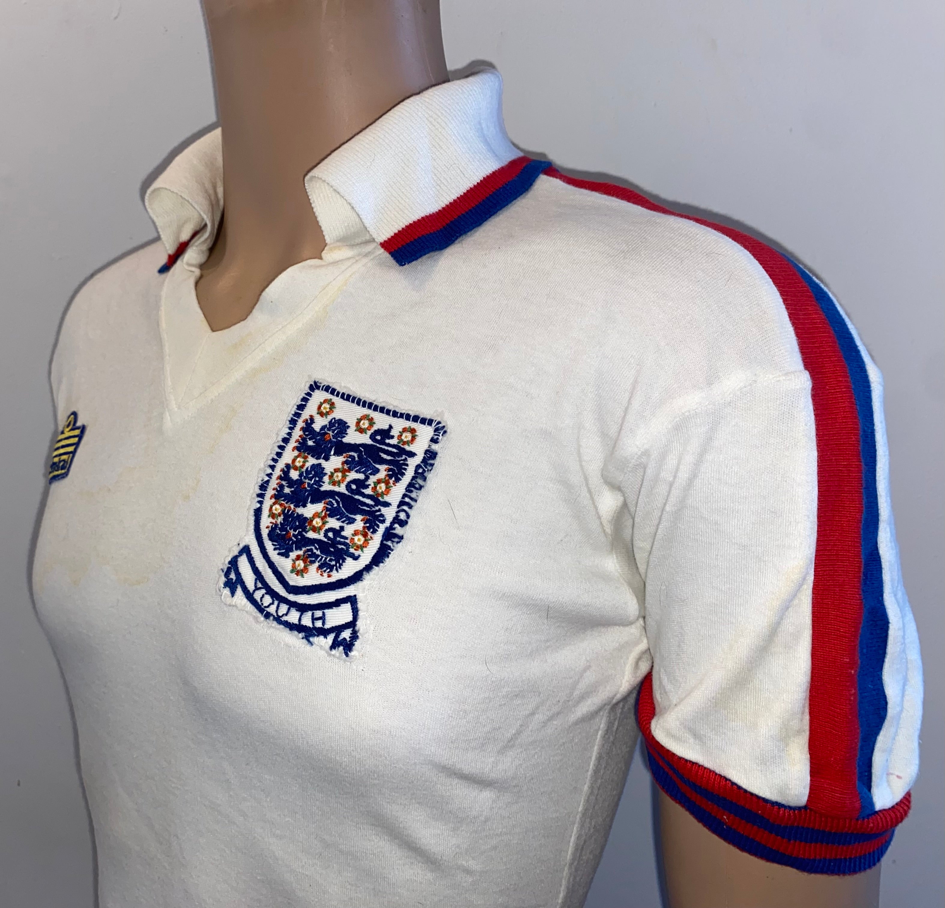 1976 ENGLAND YOUTH MATCH WORN HOME SHIRT COWANS #12