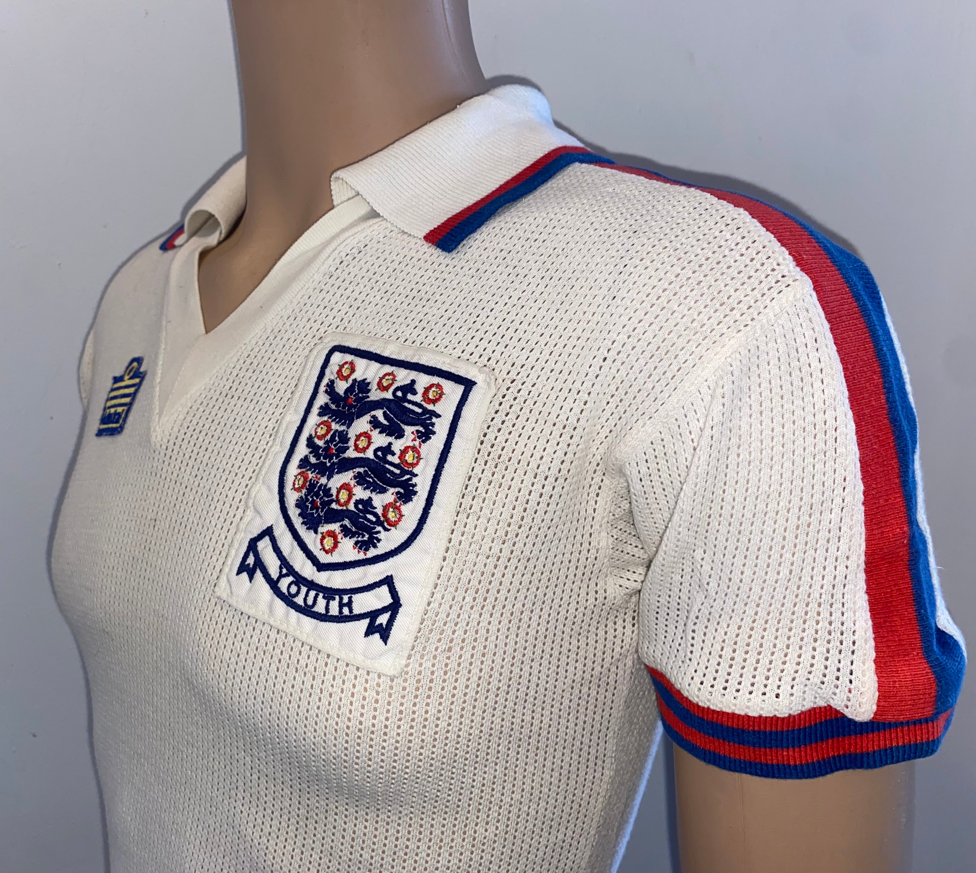 1978/79 ENGLAND MATCH WORN U18 AERTEX ADMIRAL HOME SHIRT #12