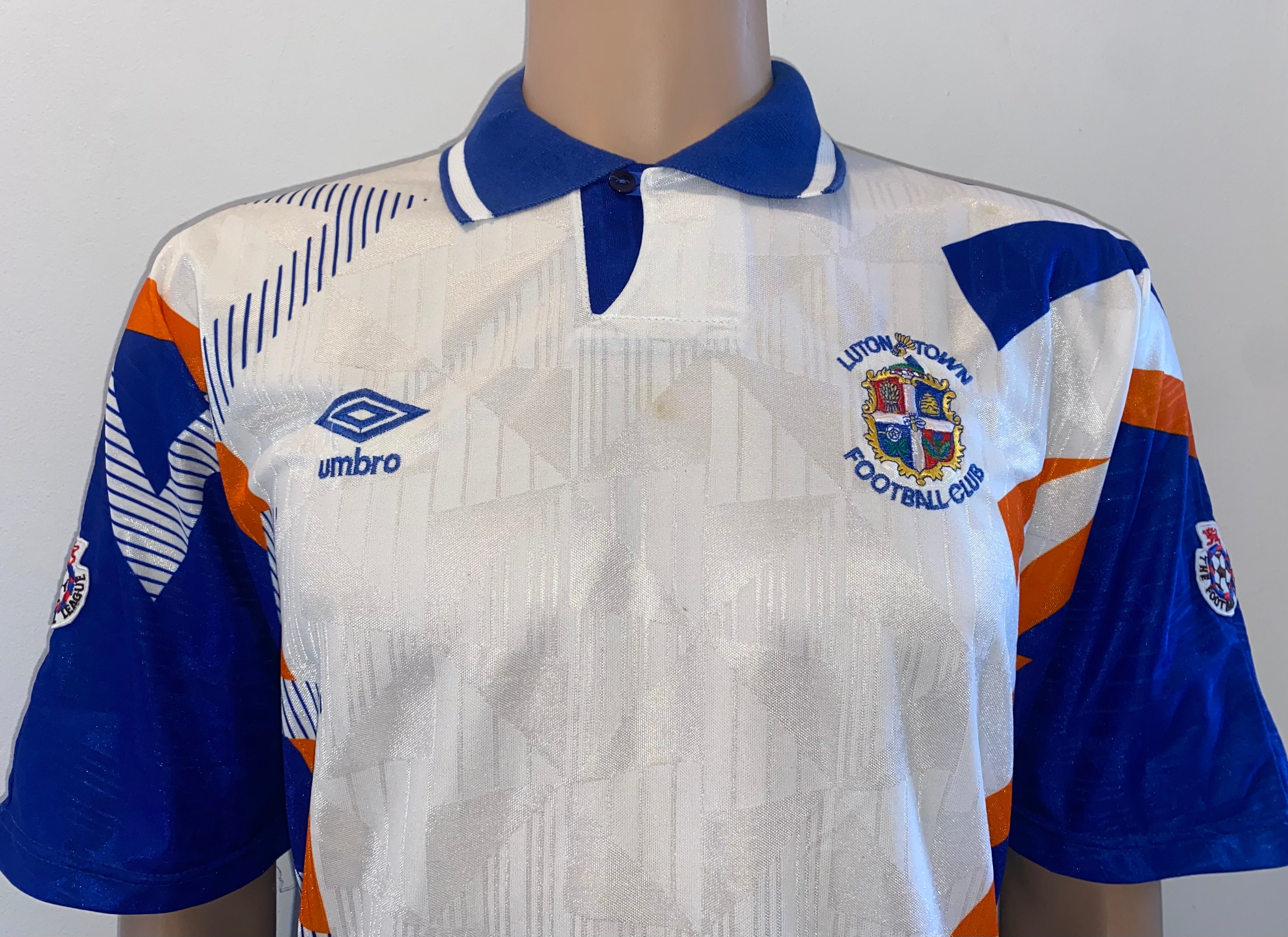 1991/92 LUTON TOWN MATCH WORN UMBRO HOME SHIRT #3