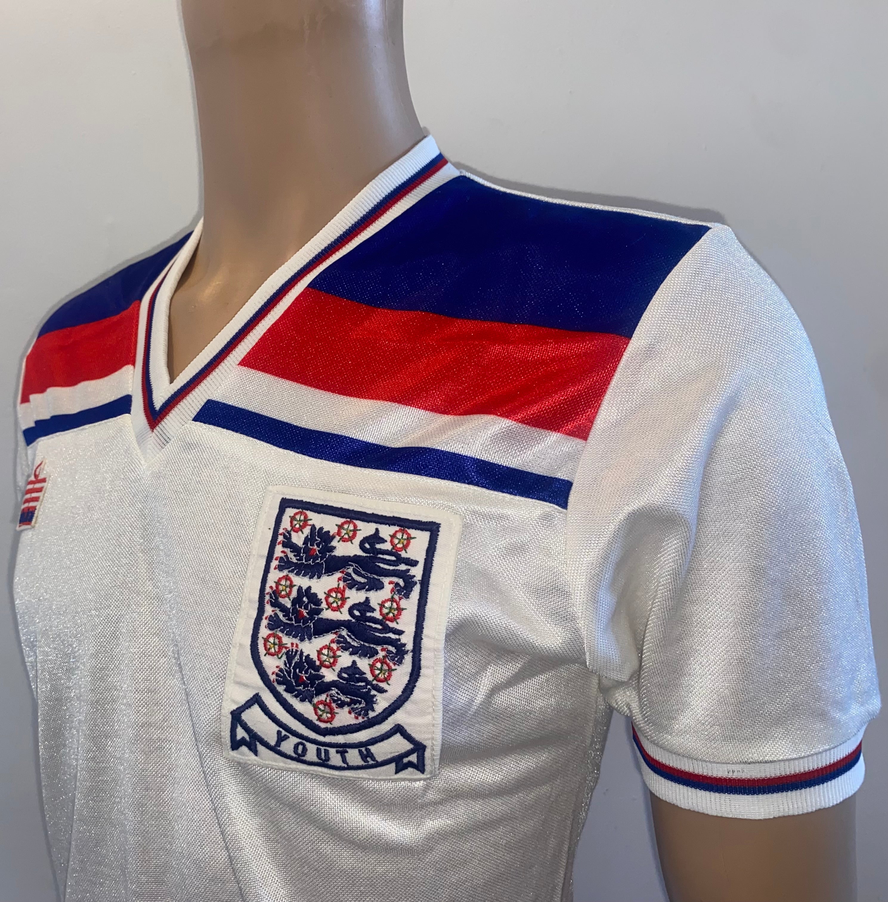 ENGLAND 1980-83 ADMIRAL MATCH WORN YOUTH SHIRT #6