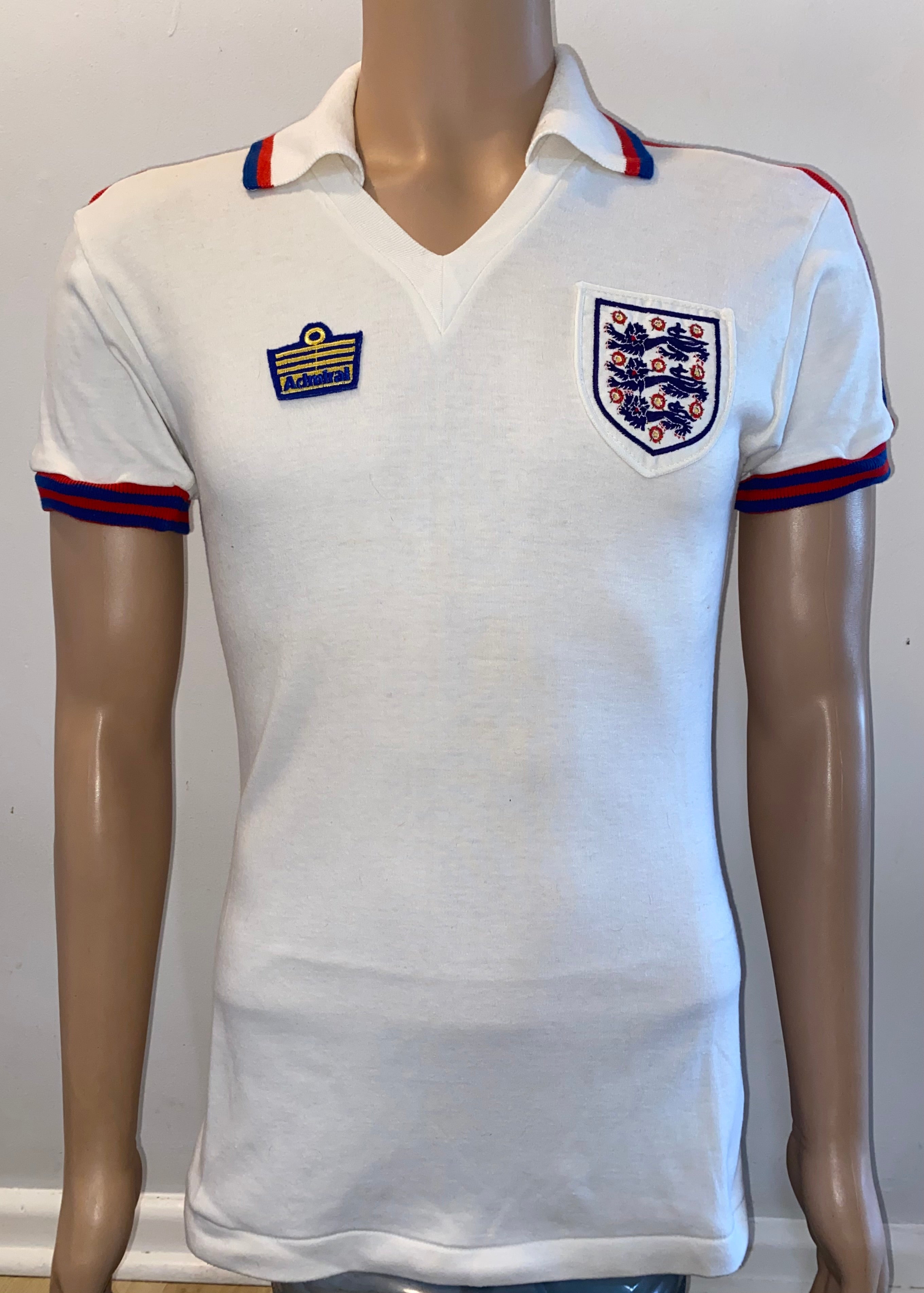 1978/79 ENGLAND MATCH WORN ADMIRAL HOME SHIRT #9