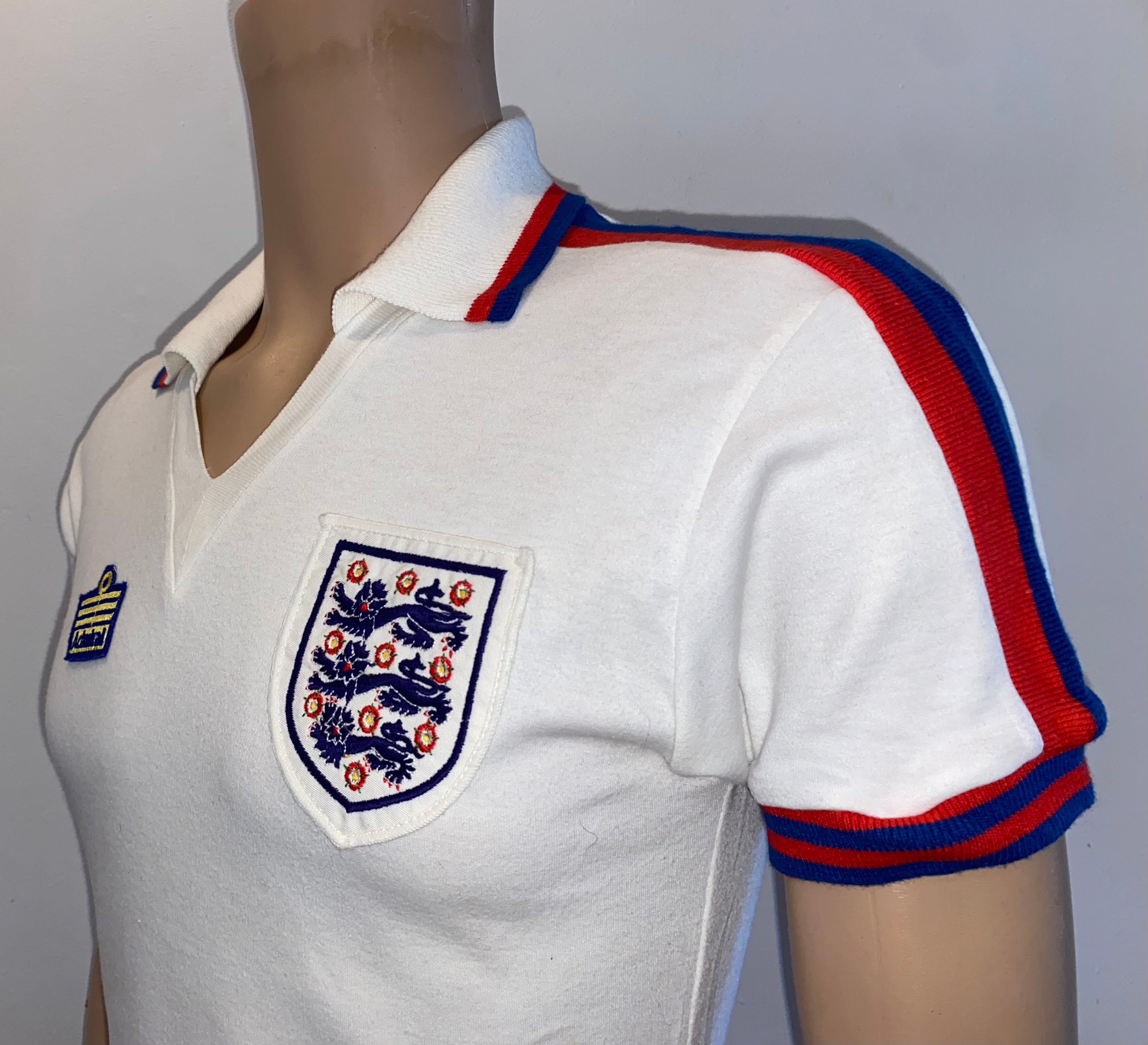1978/79 ENGLAND MATCH WORN ADMIRAL HOME SHIRT #9