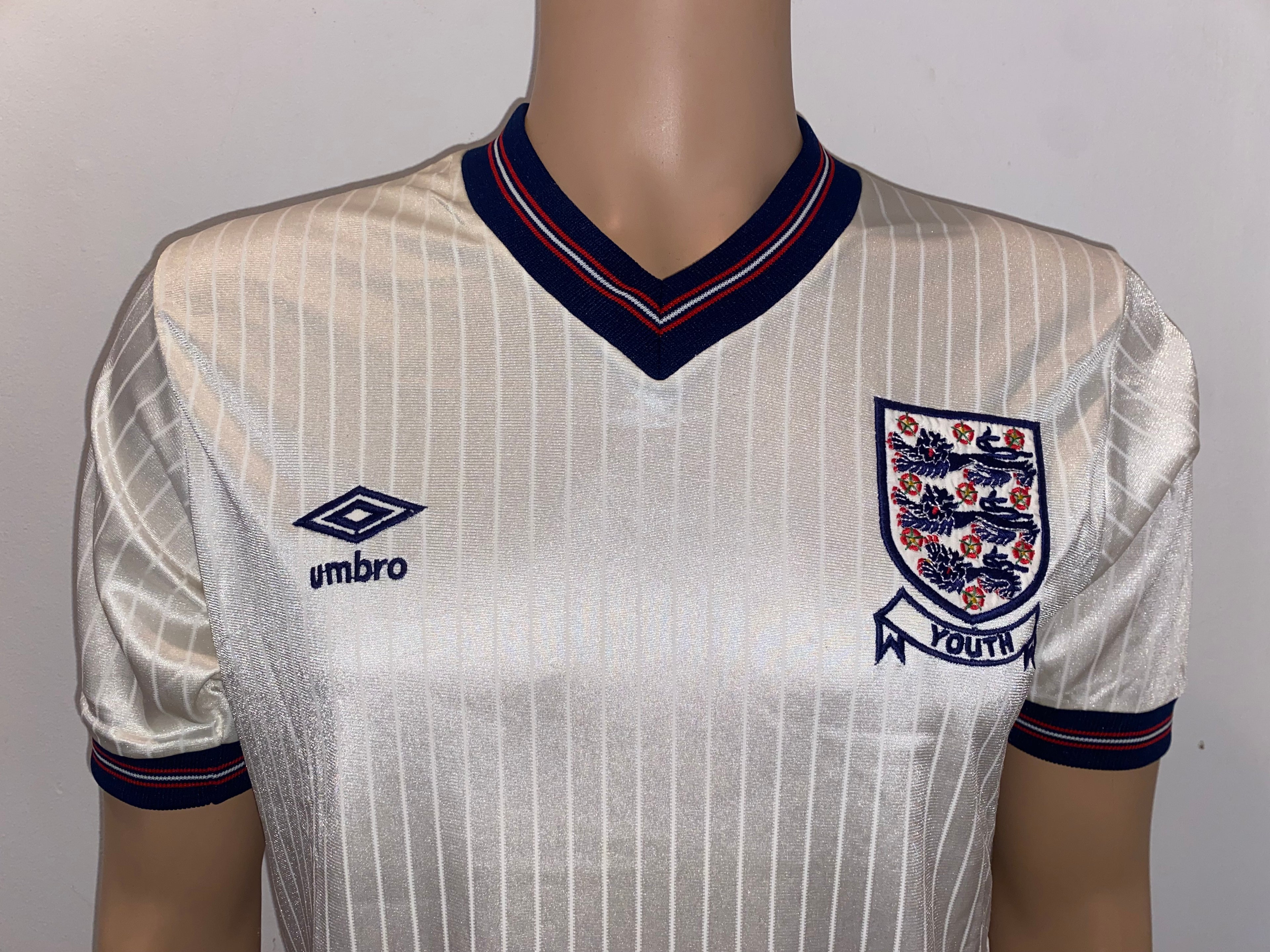 1984 MATCH WORN UMBRO ENGLAND YOUTH U18 HOME SHIRT #2