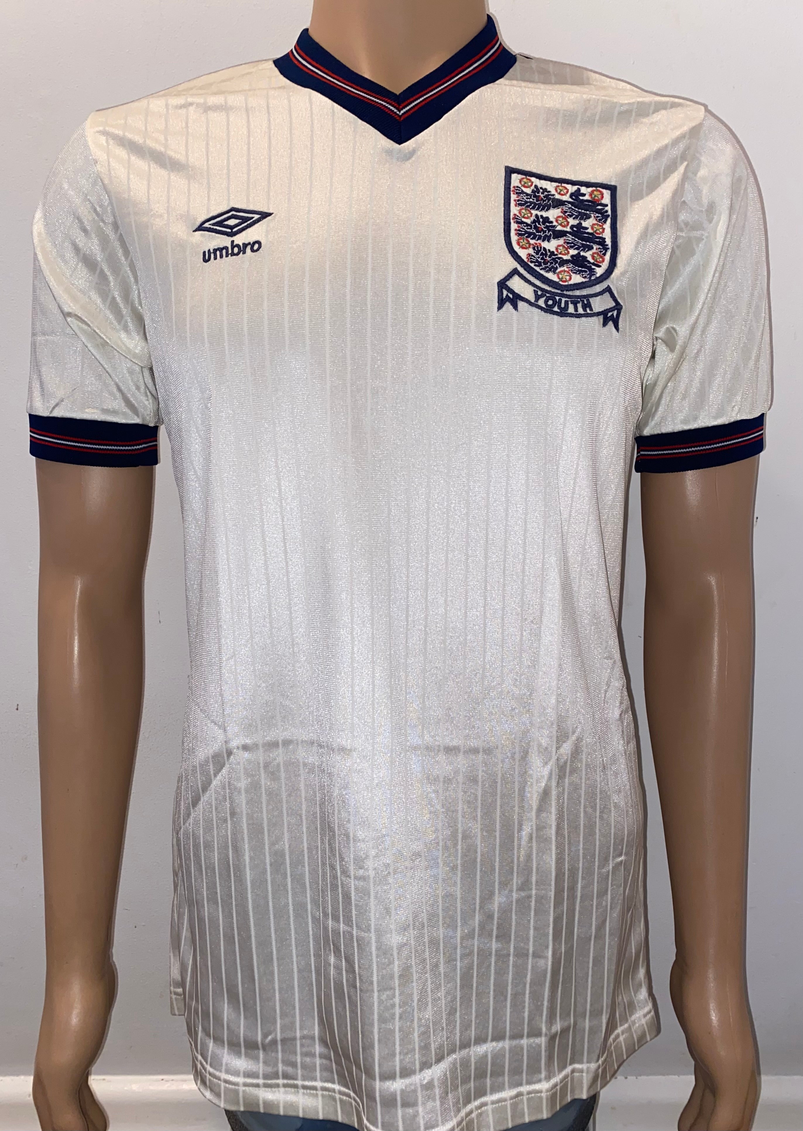 1984 MATCH WORN UMBRO ENGLAND YOUTH U18 HOME SHIRT #6