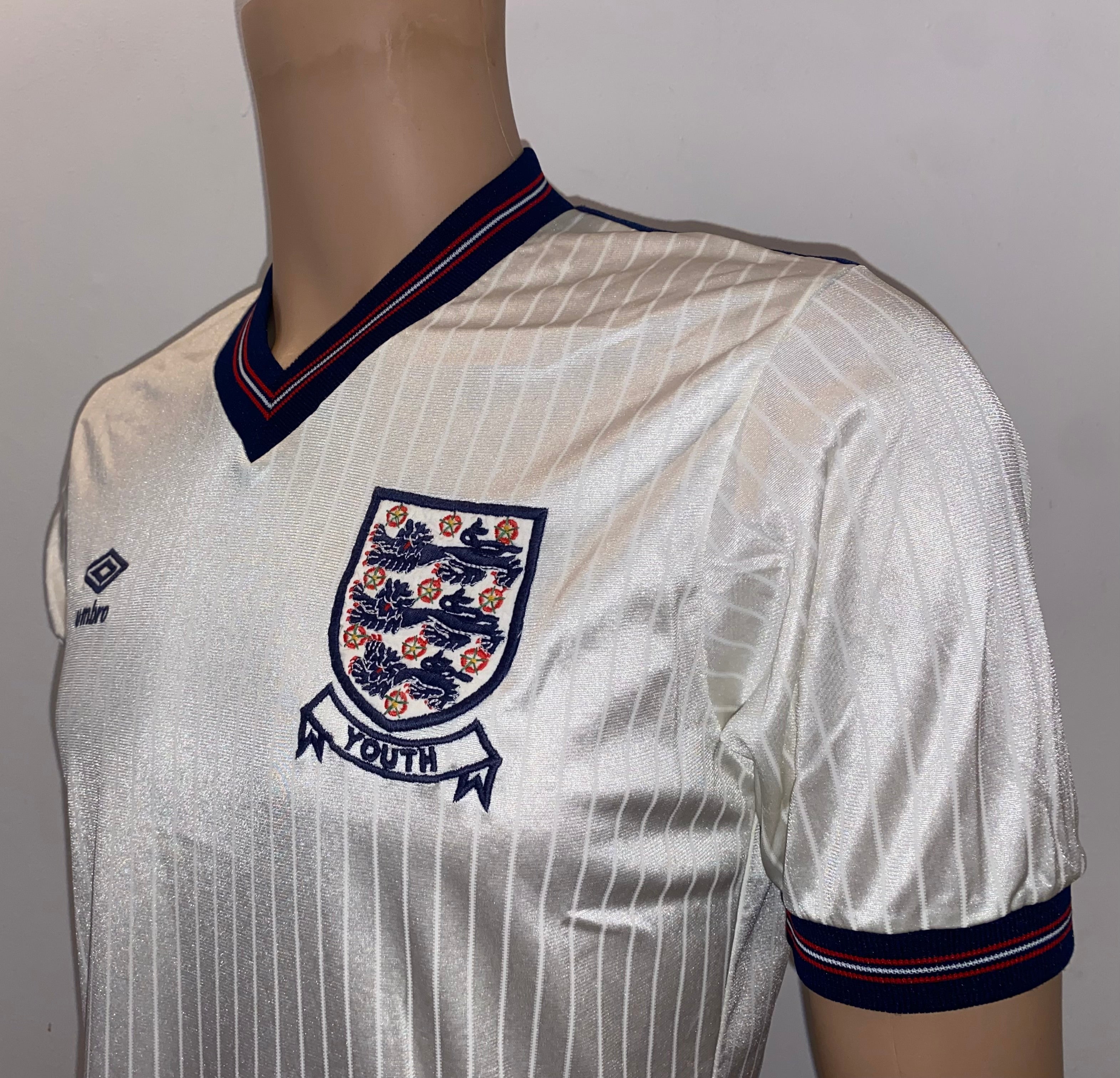 1984 MATCH WORN UMBRO ENGLAND YOUTH U18 HOME SHIRT #6