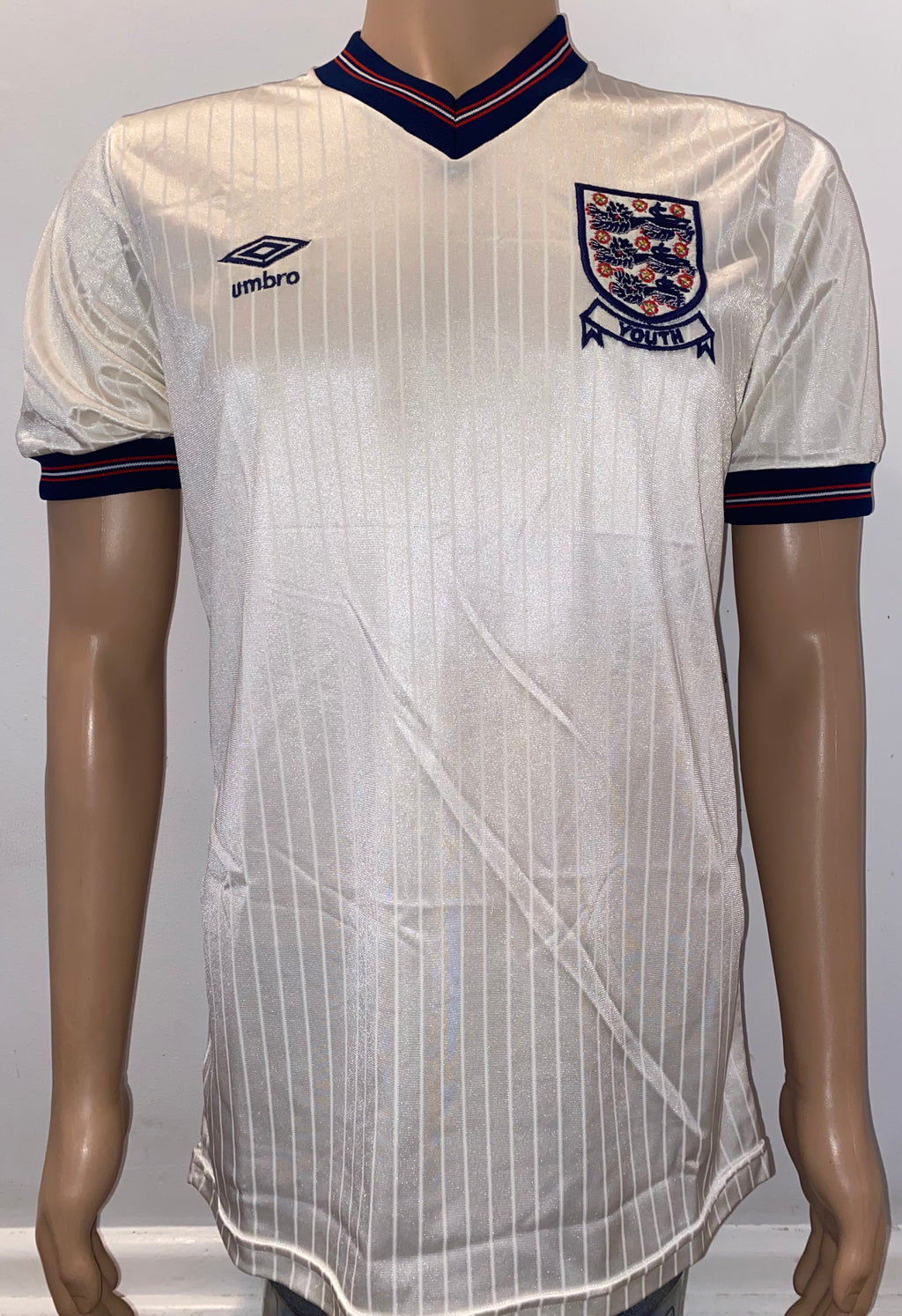 1986 ENGLAND U18 MATCH WORN UMBRO HOME SHIRT #16