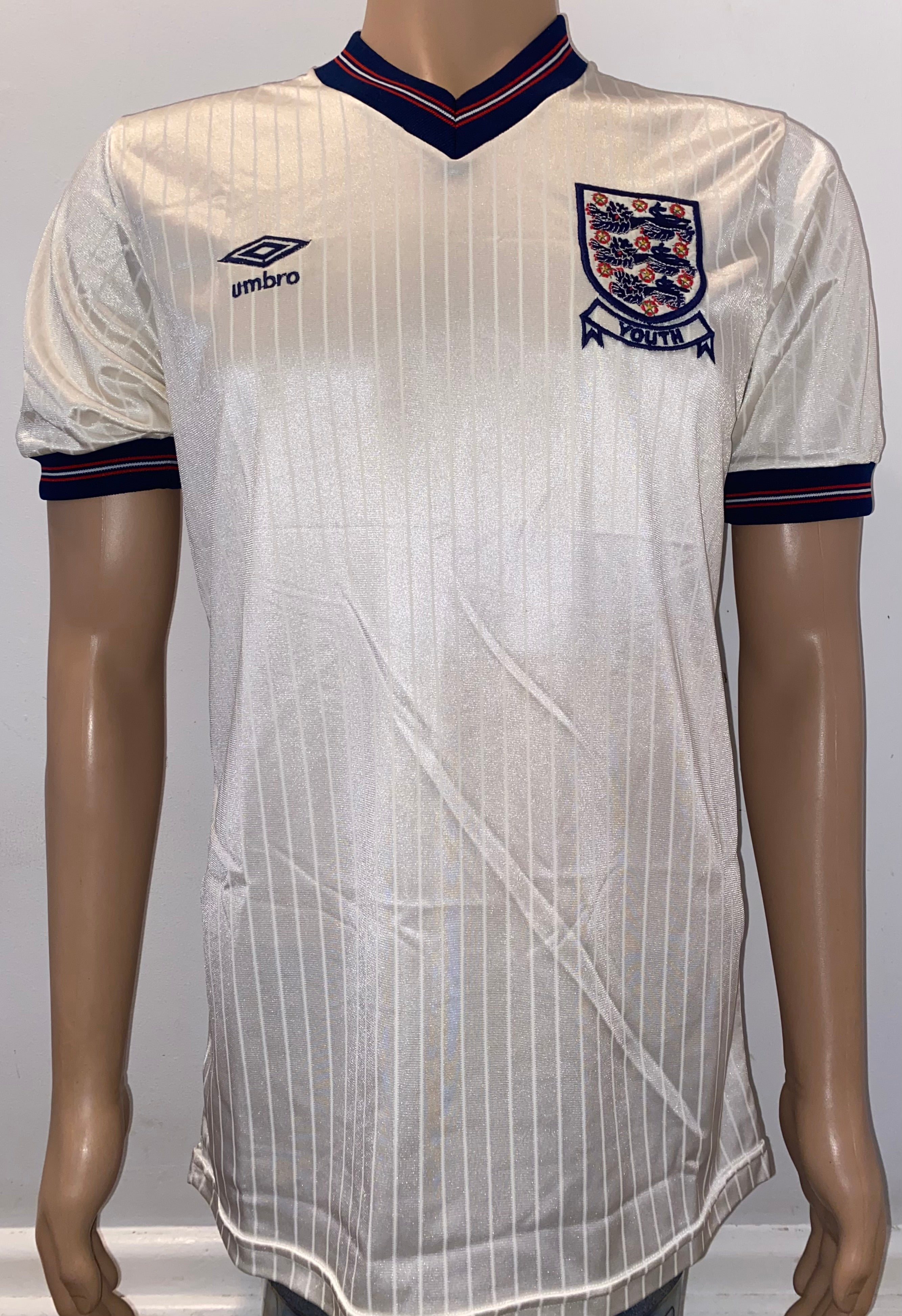 1986 ENGLAND U18 MATCH WORN UMBRO HOME SHIRT #16