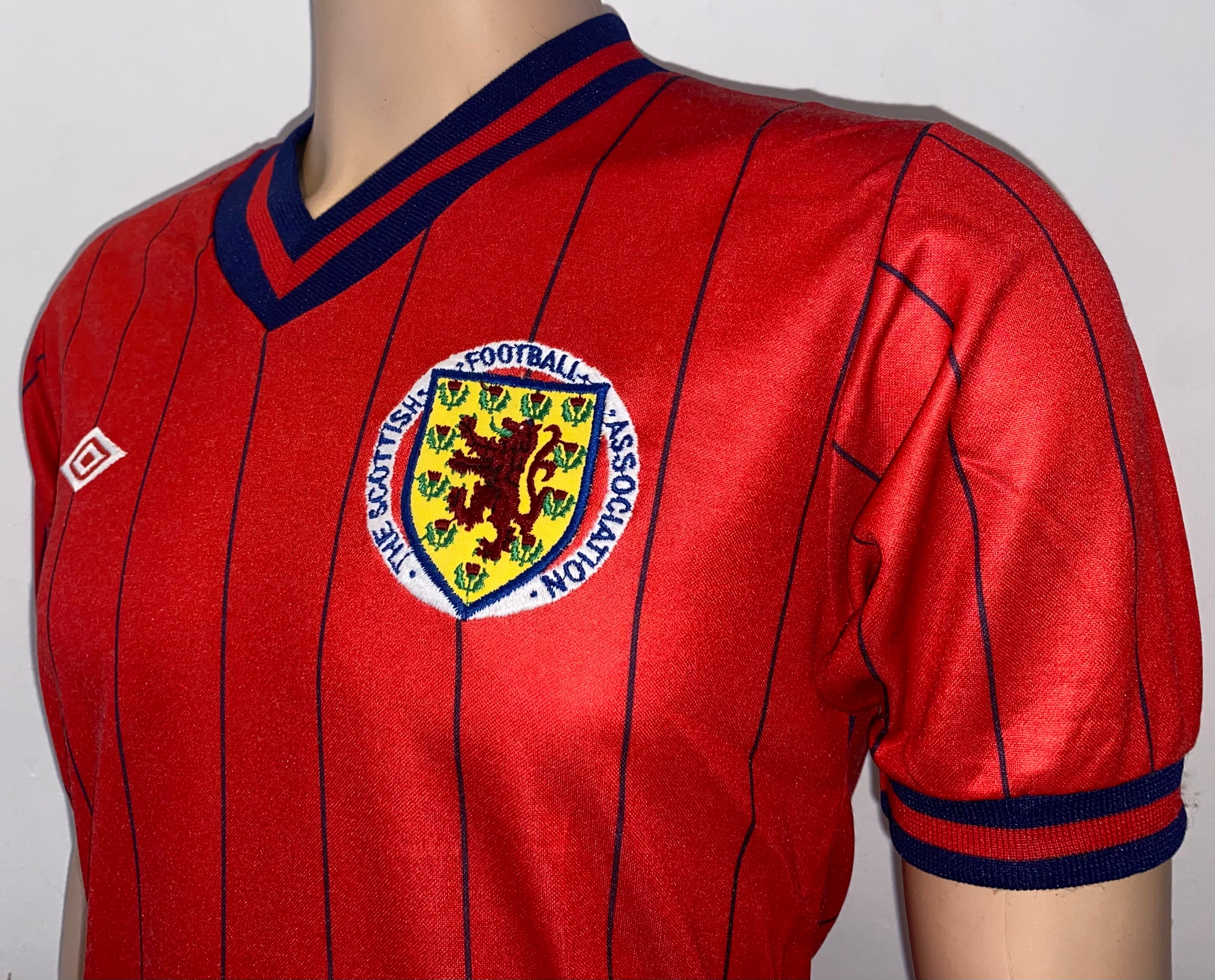 1984 SCOTLAND MATCH WORN UMBRO AWAY SHIRT #19