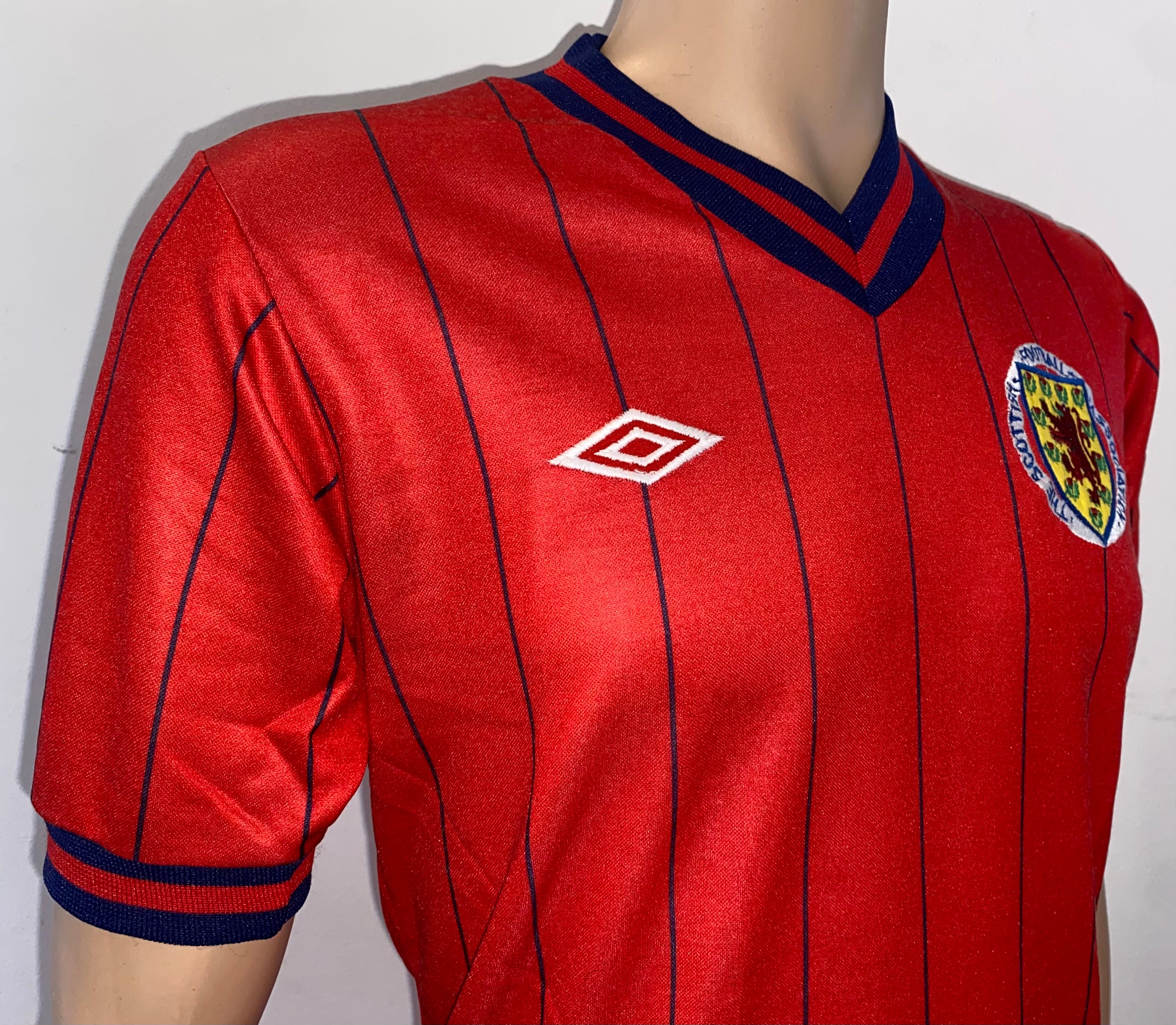 1984 SCOTLAND MATCH WORN UMBRO AWAY SHIRT #19