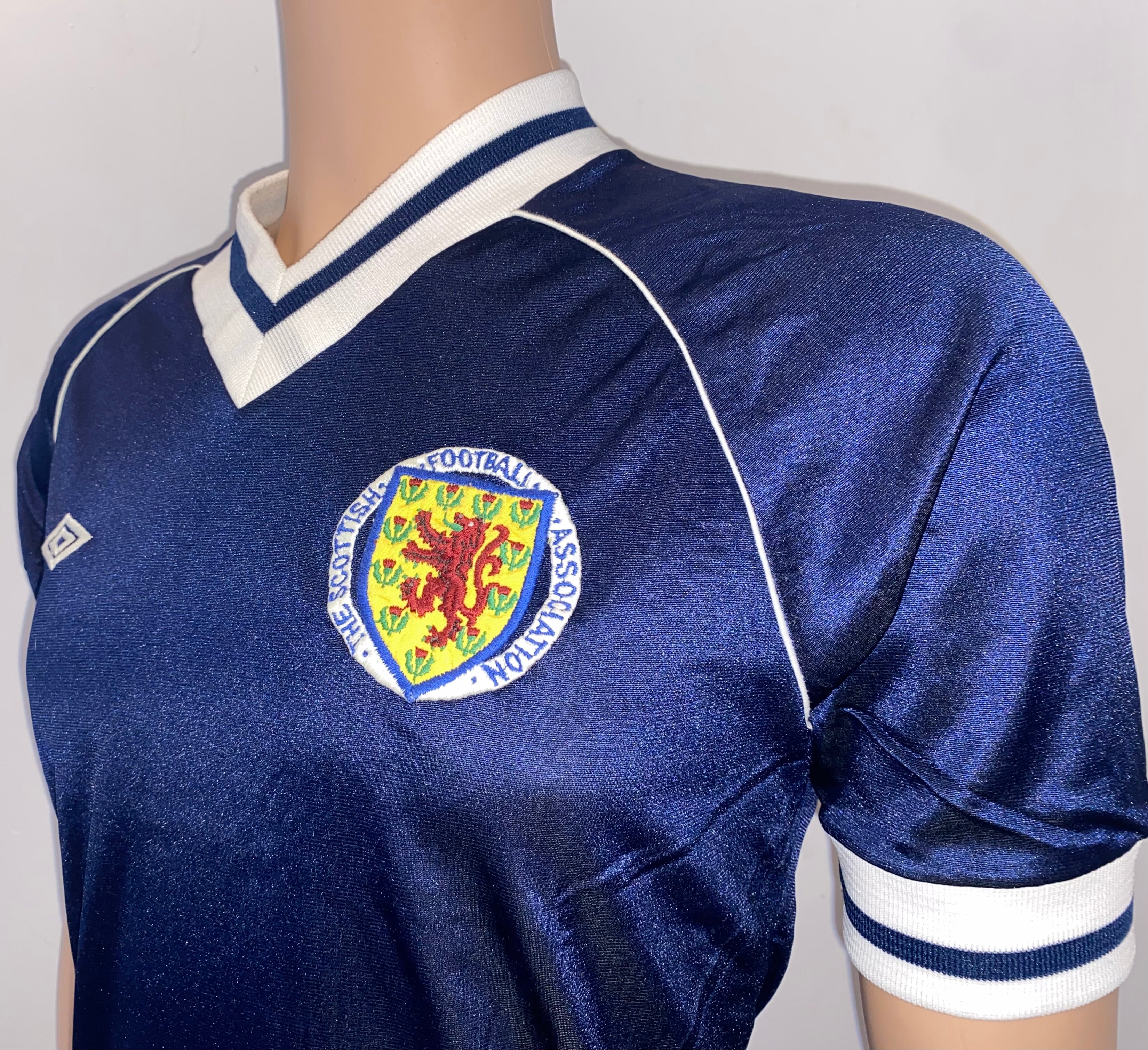 1983 SCOTLAND UMBRO MATCH WORN HOME SHIRT #15